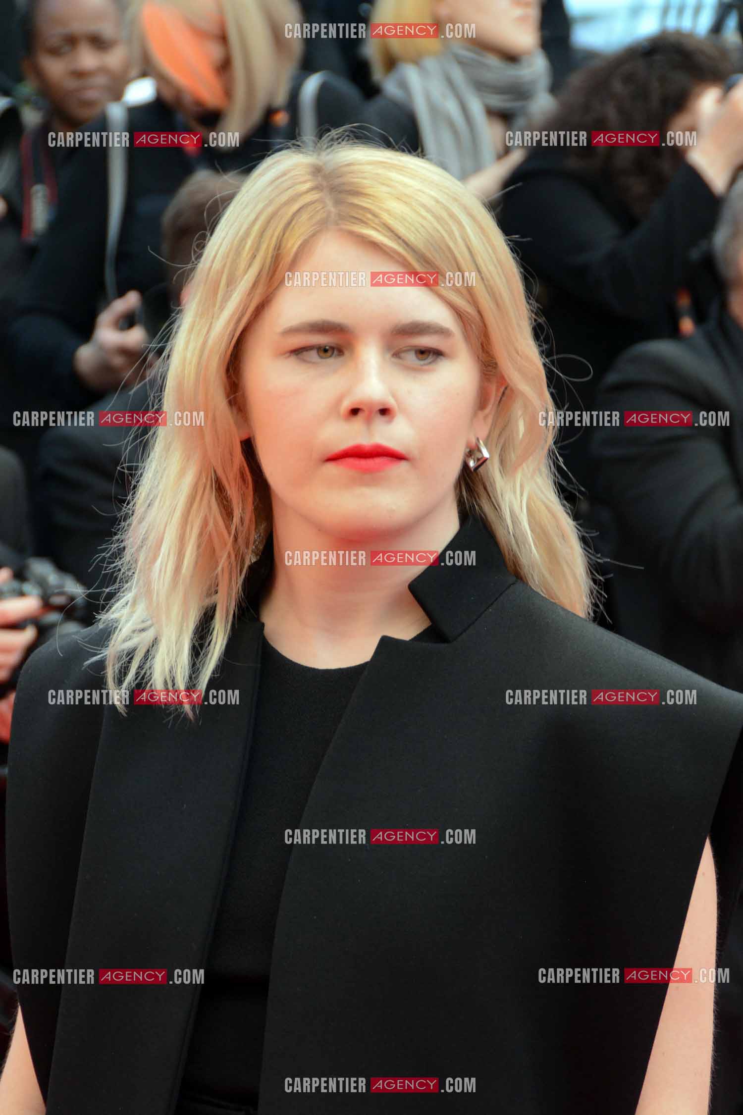 Festival de Cannes 2024. 77e édition du 14 au 25 Mai 2024. Montée des marches du film “ Megalopolis “. L'actrice Zaho de Sagazan.