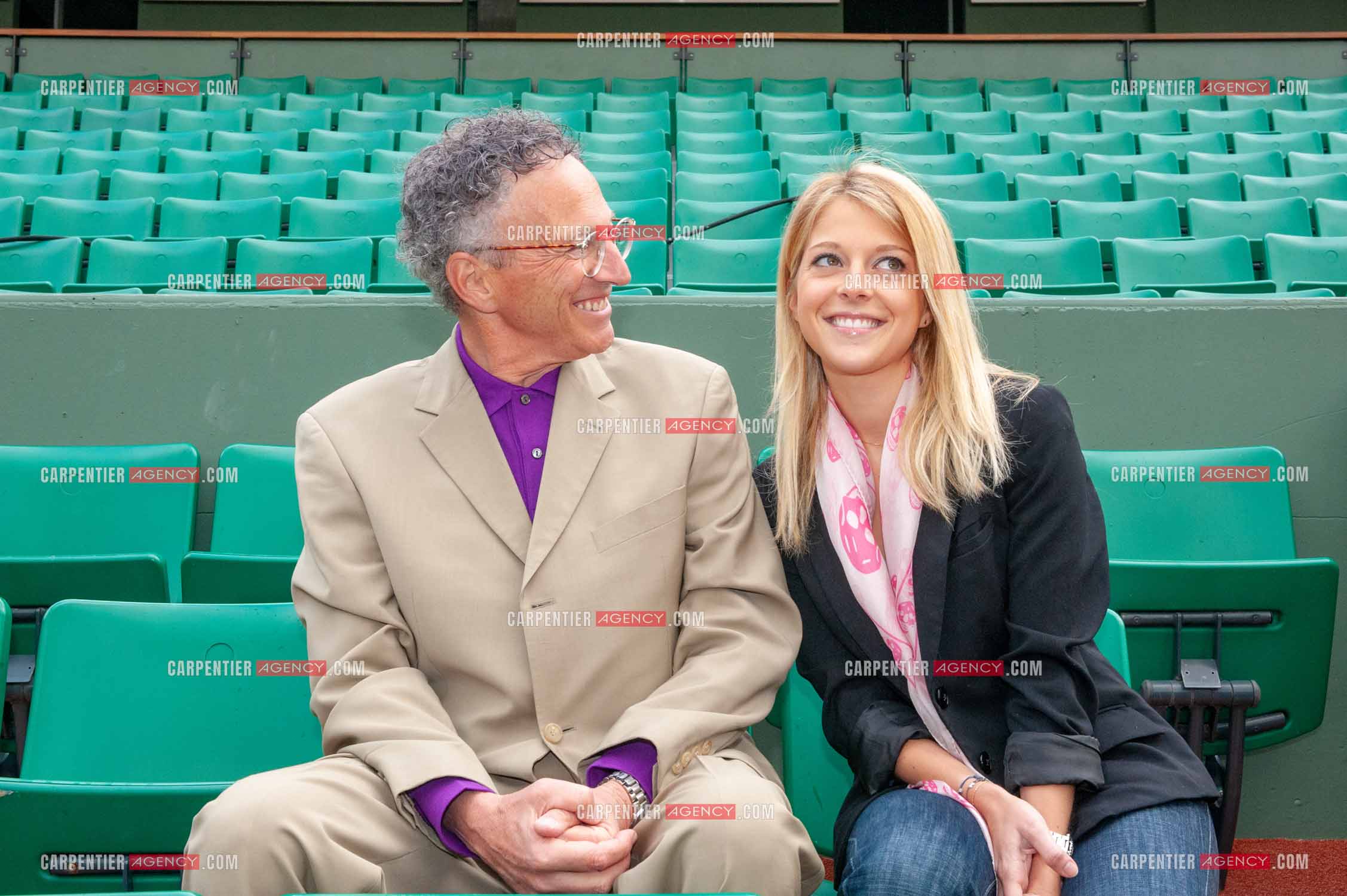 Le journaliste Nelson Monfort à Roland-Garros. Nelson et sa fille Victoria. ( Exclusif )
