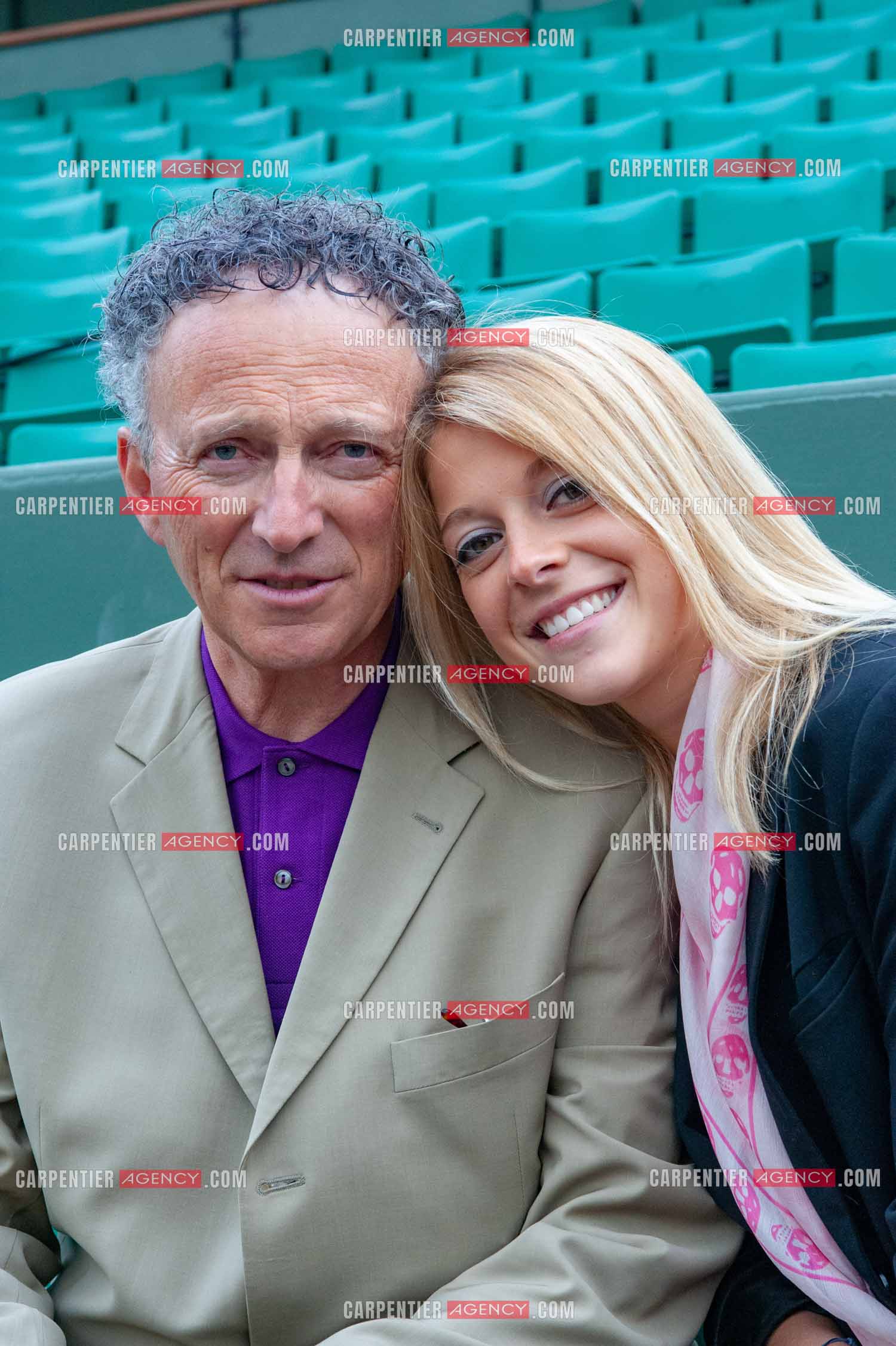 Le journaliste Nelson Monfort à Roland-Garros. Nelson et sa fille Victoria. ( Exclusif )