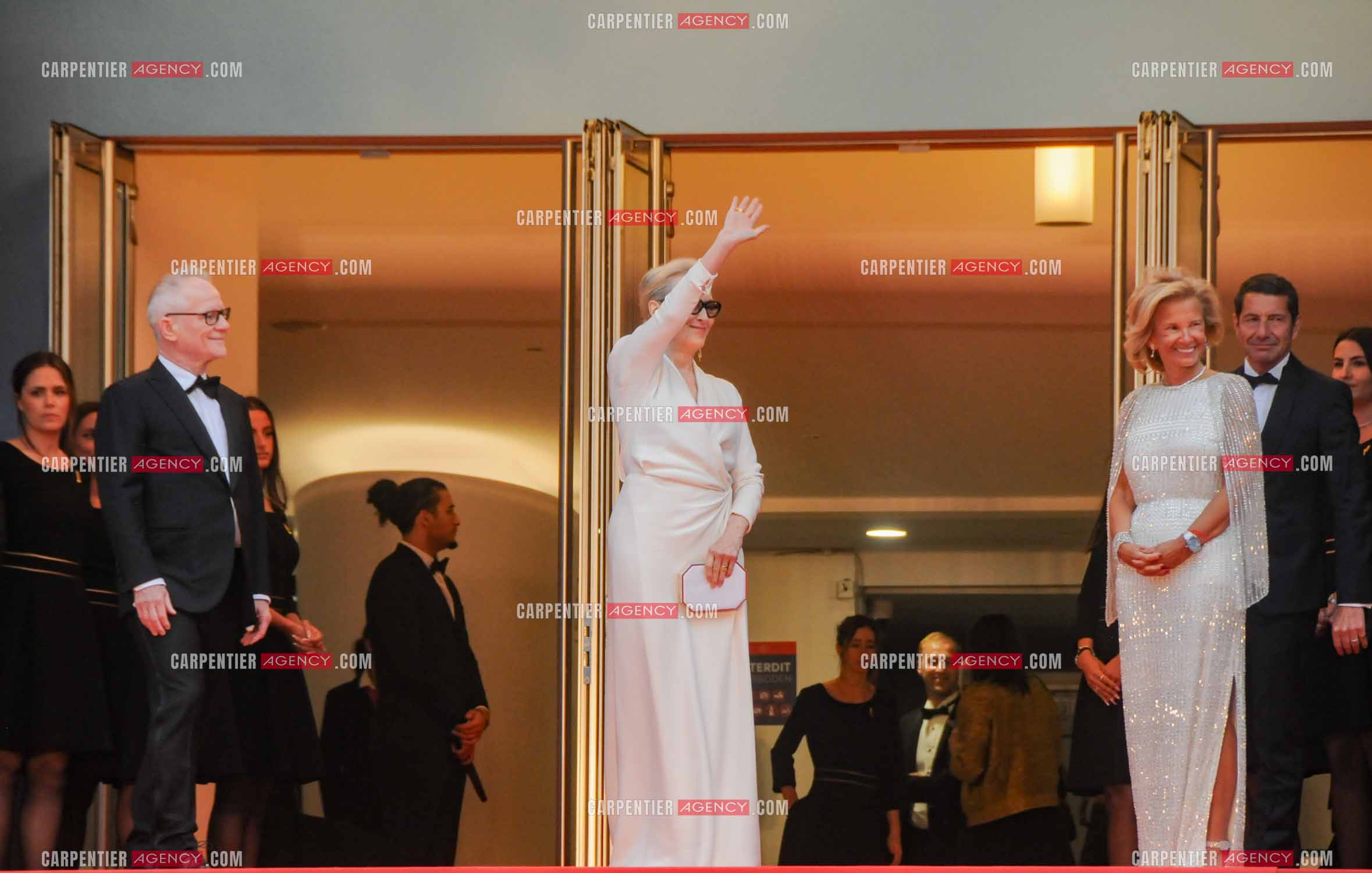 Festival de Cannes 2024. 77e édition du 14 au 25 Mai 2024. Montée des marches du film “ Le deuxième acte “ pour la cérémonie d’ouverture. Thierry Frémaux, l'actrice Meryl Streep et Iris Knobloch.