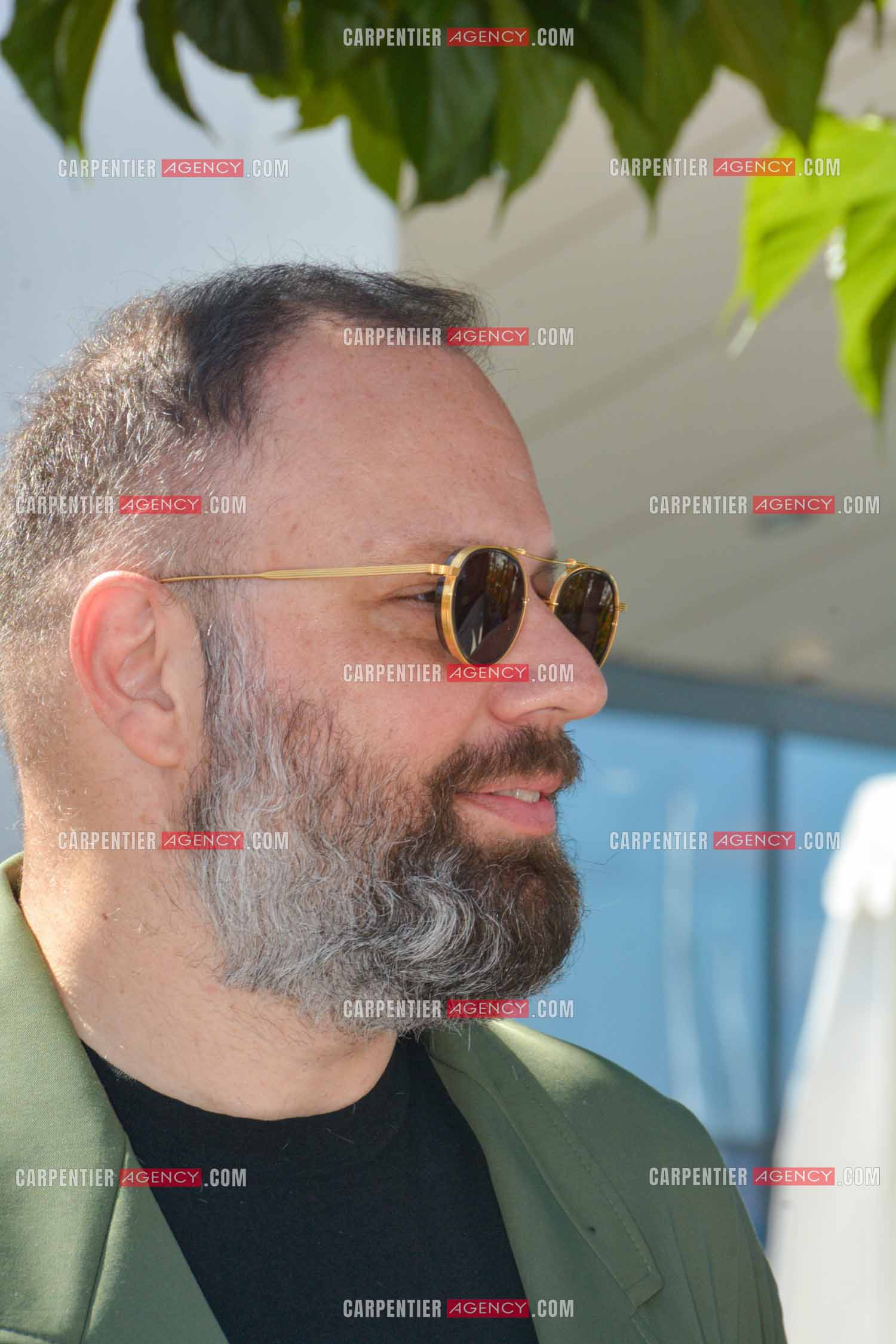 Festival de Cannes 2024. 77e édition du 14 au 25 Mai 2024. Photocall du film "Kinds of Kindness". Le réalisateur Grec Yorgos Lanthimos.