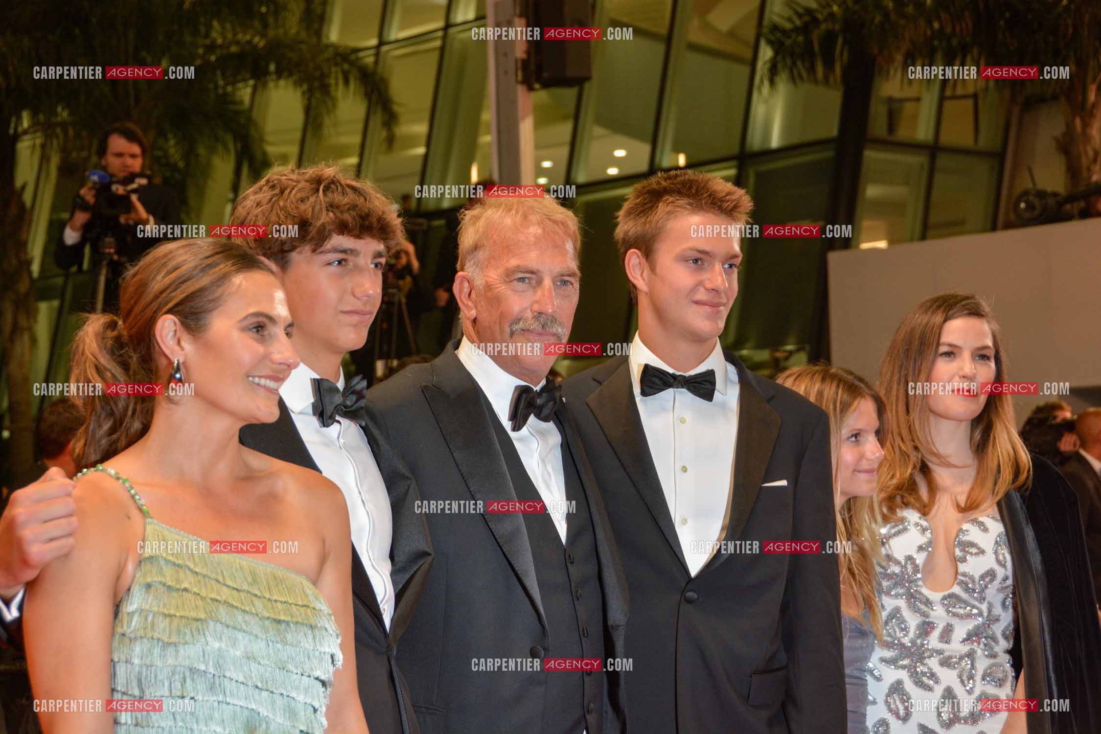 Ouverture du  77ème Festival de Cannes du 14 au 25 mai 2024.Le film “Horizon“,  une saga américaine. Annie Costner, Hayes Logan Costner, Kevin Costner, Cayden Wyatt Costner, Grace Avery Costner et Lily Costner.