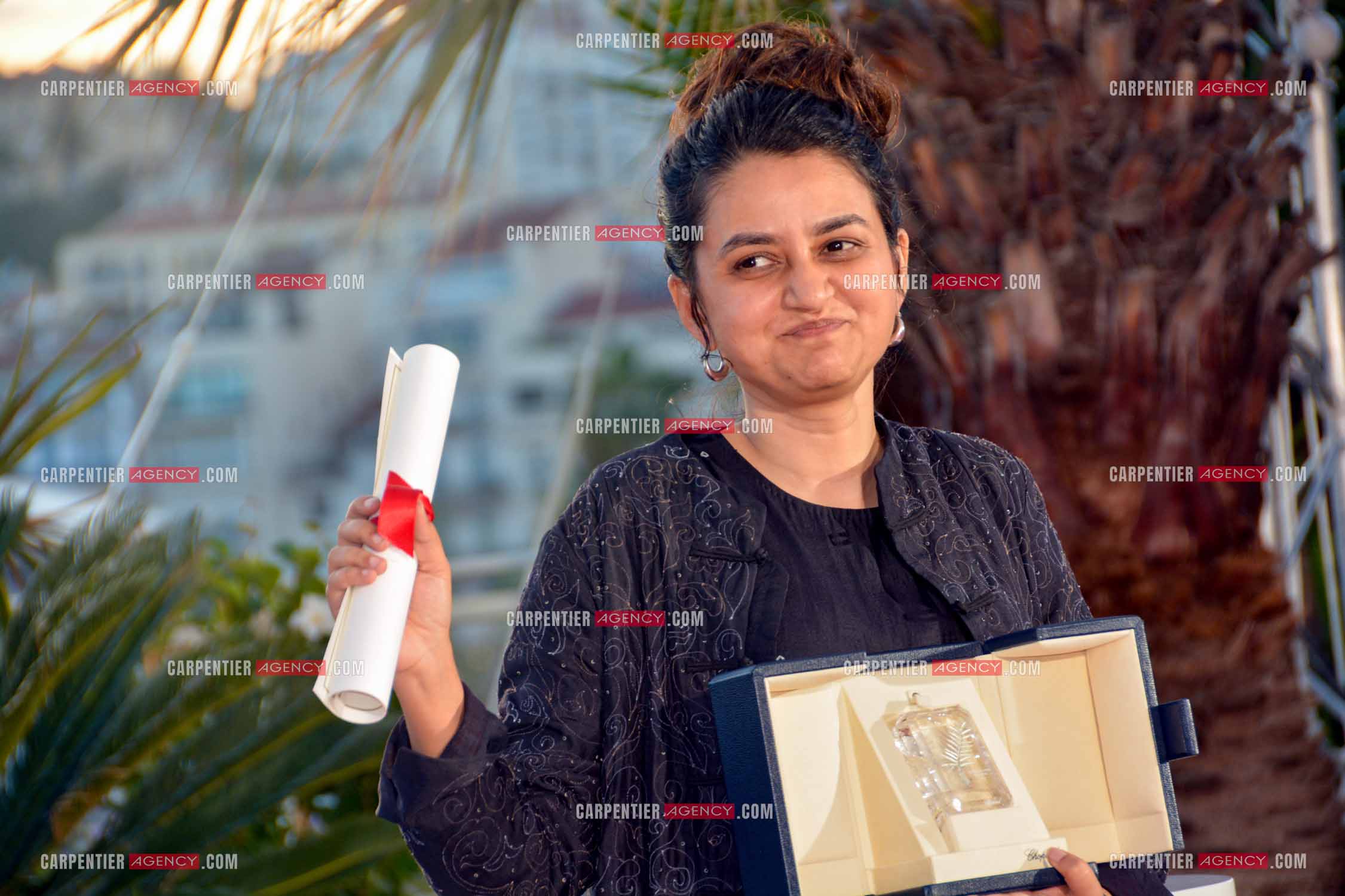 Clôture du  77ème Festival de Cannes et remises des Palmes d'or. La Réalisatrice et scénariste indienne Payal Kapadia pose pour le Grand Prix pour 'All We Imagine as Light' à la Palme D'Or Winners.