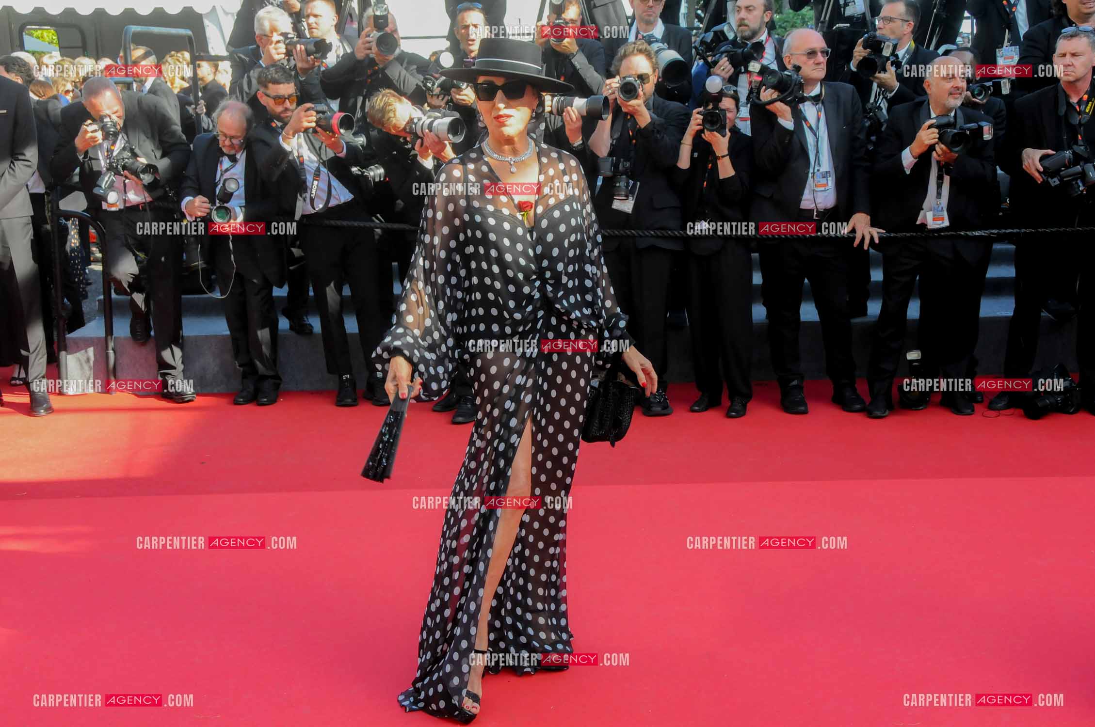 Ouverture du  77ème Festival de Cannes du 14 au 25 mai 2024. Montée des marches du film “ Emilia Perez “. Rossy de Palma.