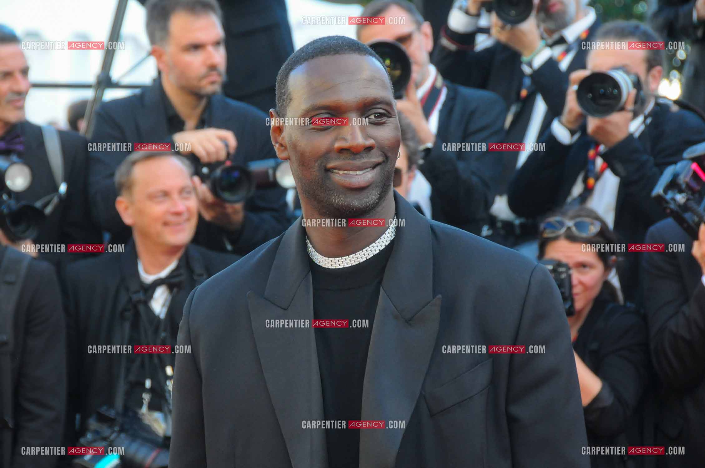 Ouverture du  77ème Festival de Cannes du 14 au 25 mai 2024. Montée des marches du film “ Emilia Perez “. Omar Sy.