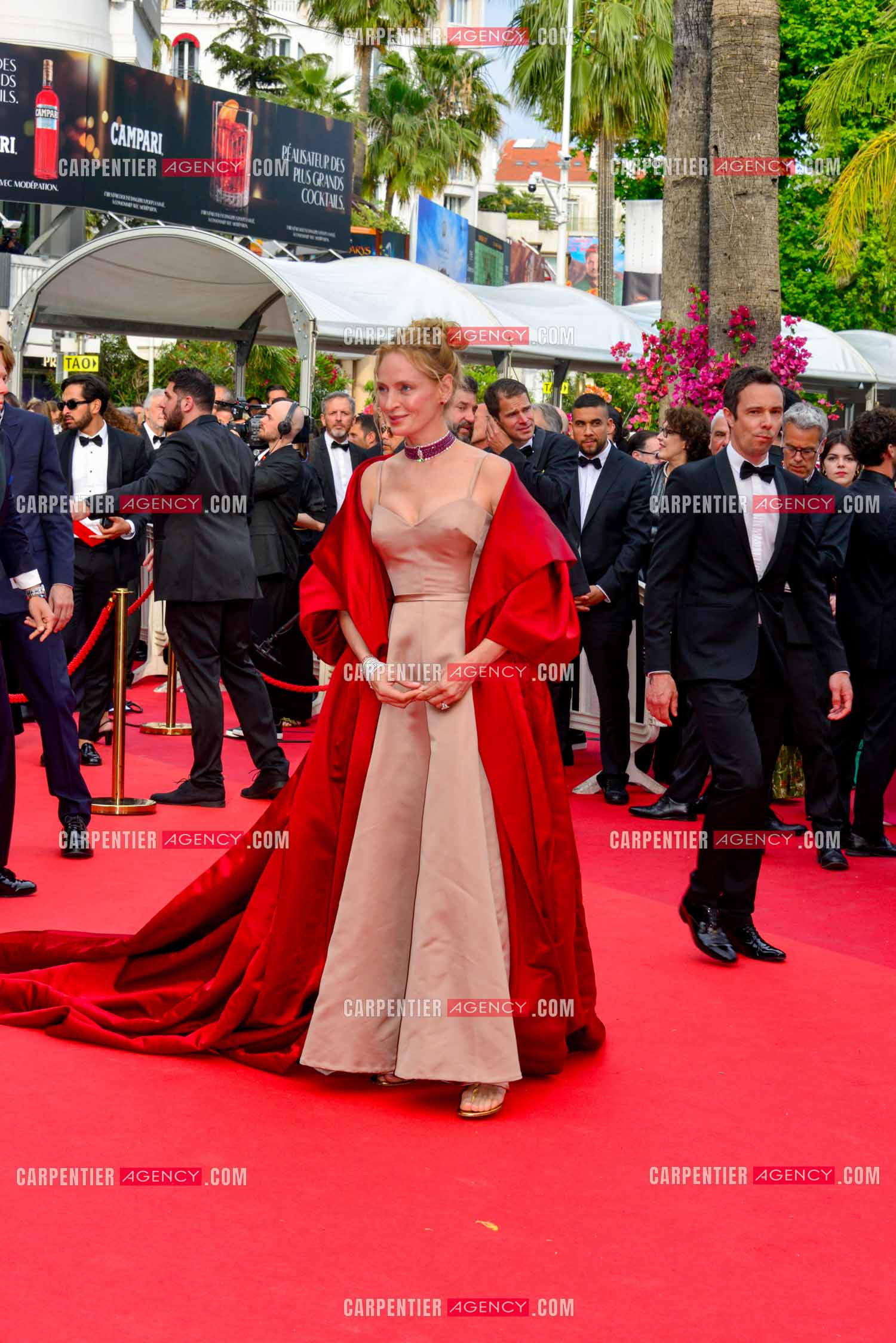 Festival de Cannes 2023. 76e édition, du 16 au 27 mai 2023 au Palais des festivals, à Cannes. L'actrice américaine Uma Thurman assiste à la cérémonie d'ouverture et à la projection du film “ Jeanne du Barry “.