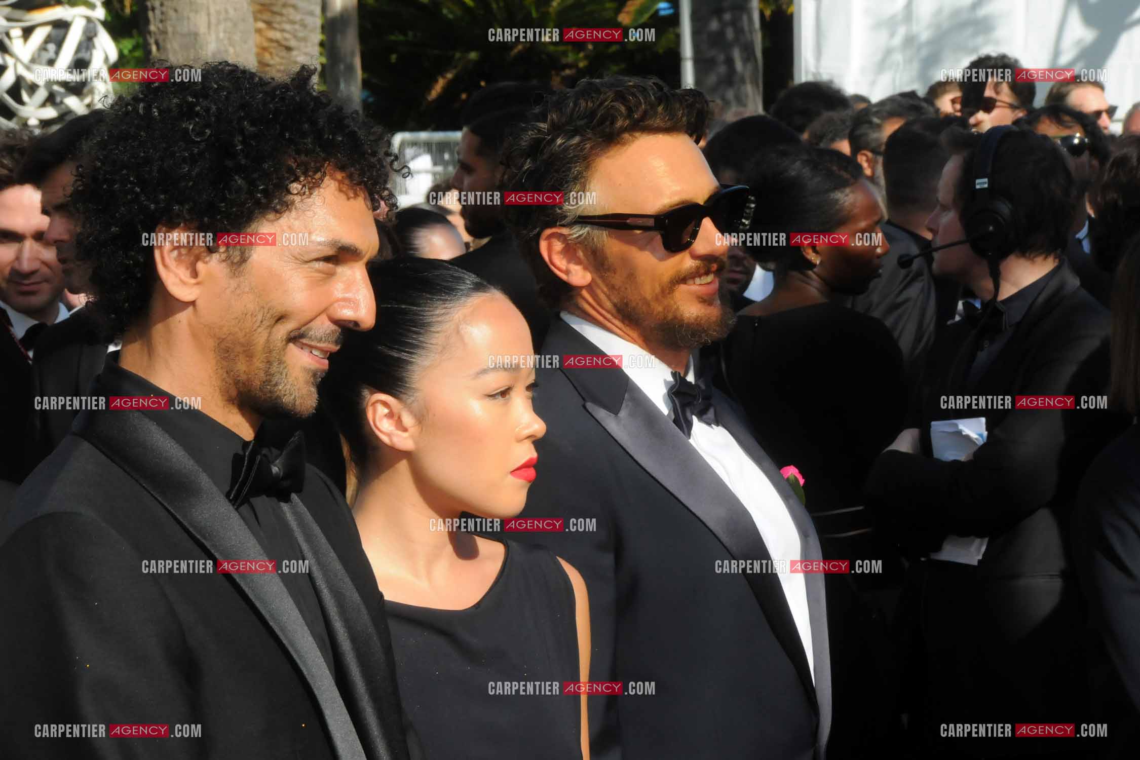 Ouverture du  77ème Festival de Cannes du 14 au 25 mai 2024. Montée des marches du film “ Emilia Perez “. Ouverture du  77ème Festival de Cannes du 14 au 25 mai 2024. Montée des marches du film “ Emilia Perez “. Tomer Sisley, Élise Tilloloy et James Franco.