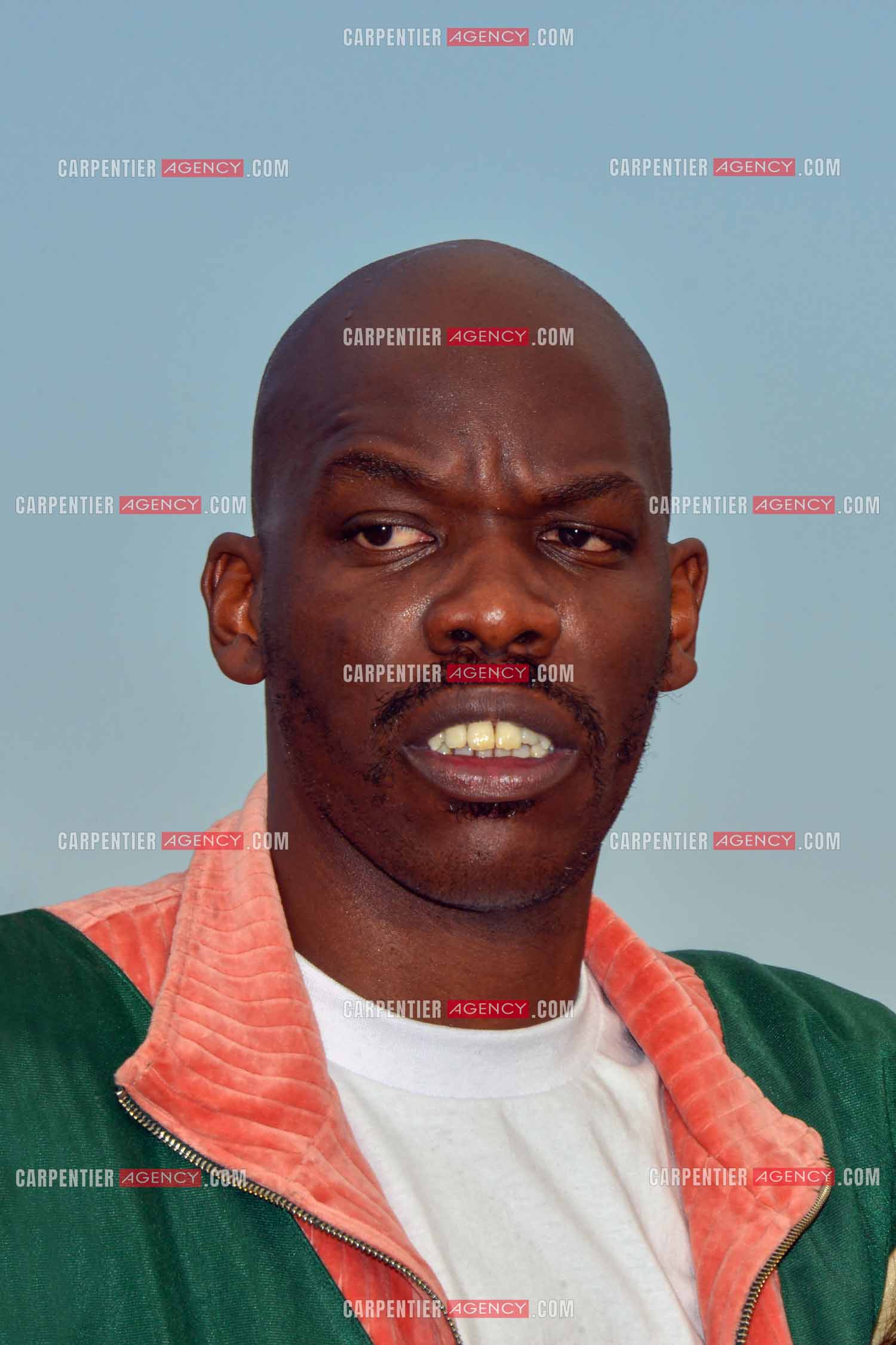 Festival de Cannes 2022. 75e édition, du 17 au 28 mai 2022 au Palais des festivals à Cannes. L'acteur Jean-Pascal zadi assiste au photocall pour la projection du film “ Les causes de la Toux “.