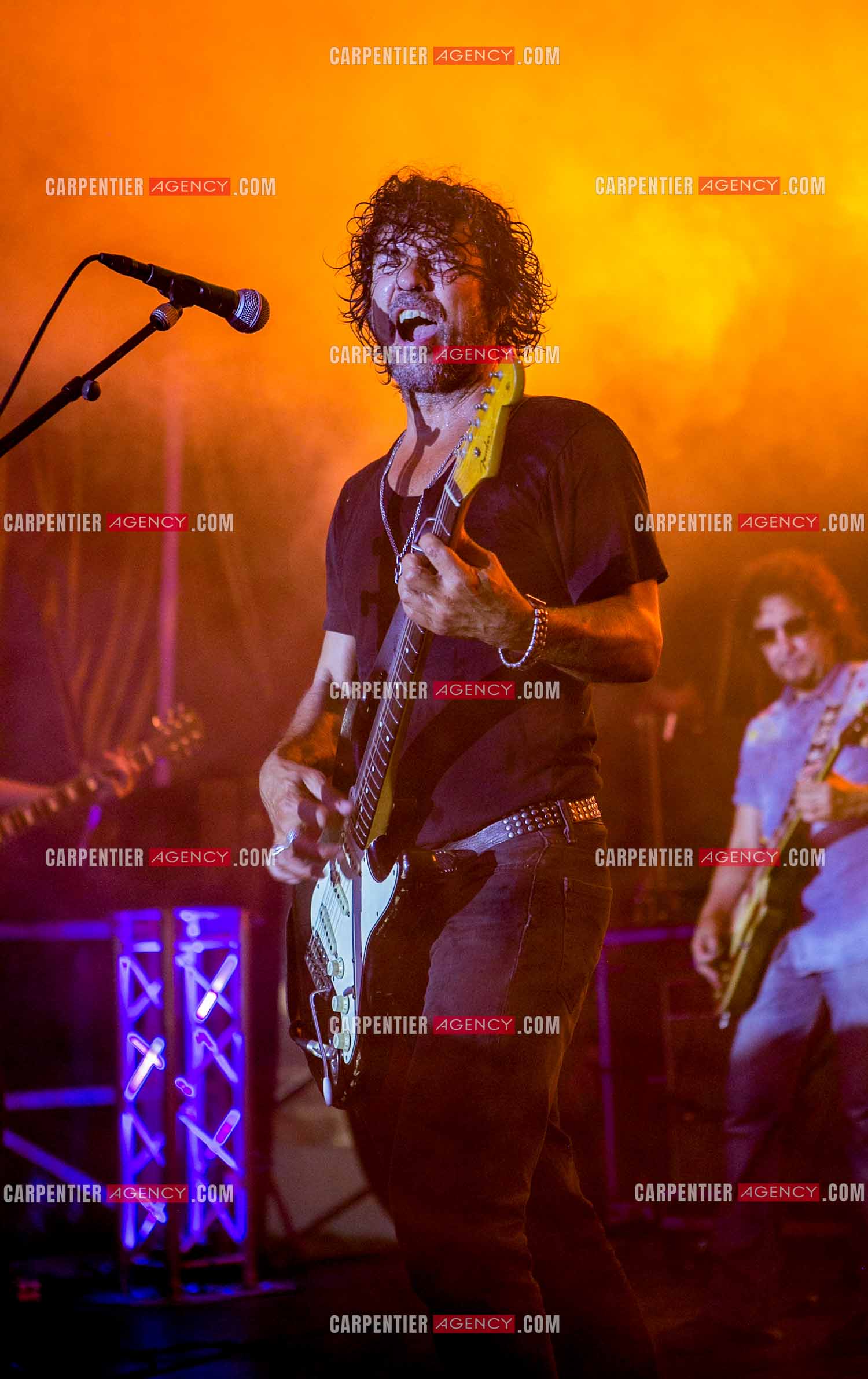 Le guitariste Yarol Poupaud en concert.