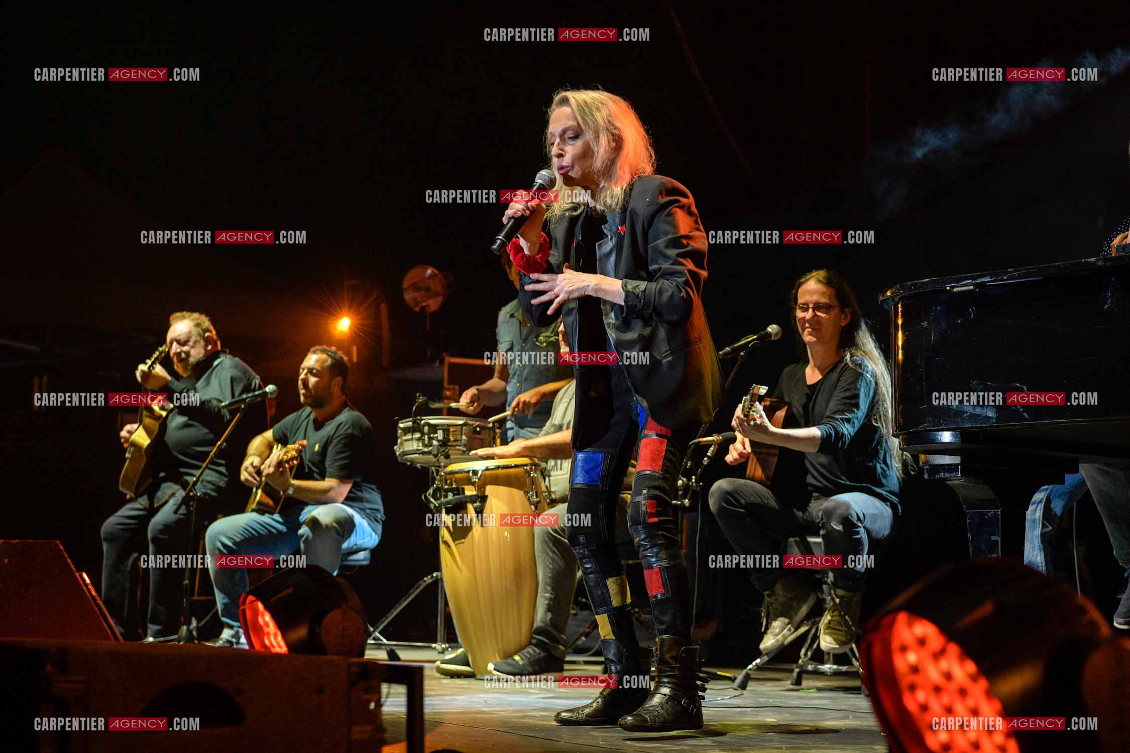 La chanteuse véronique Sanson en concert pour le festival du château de Solliès-Pont en 2021.   ( Exclusif )