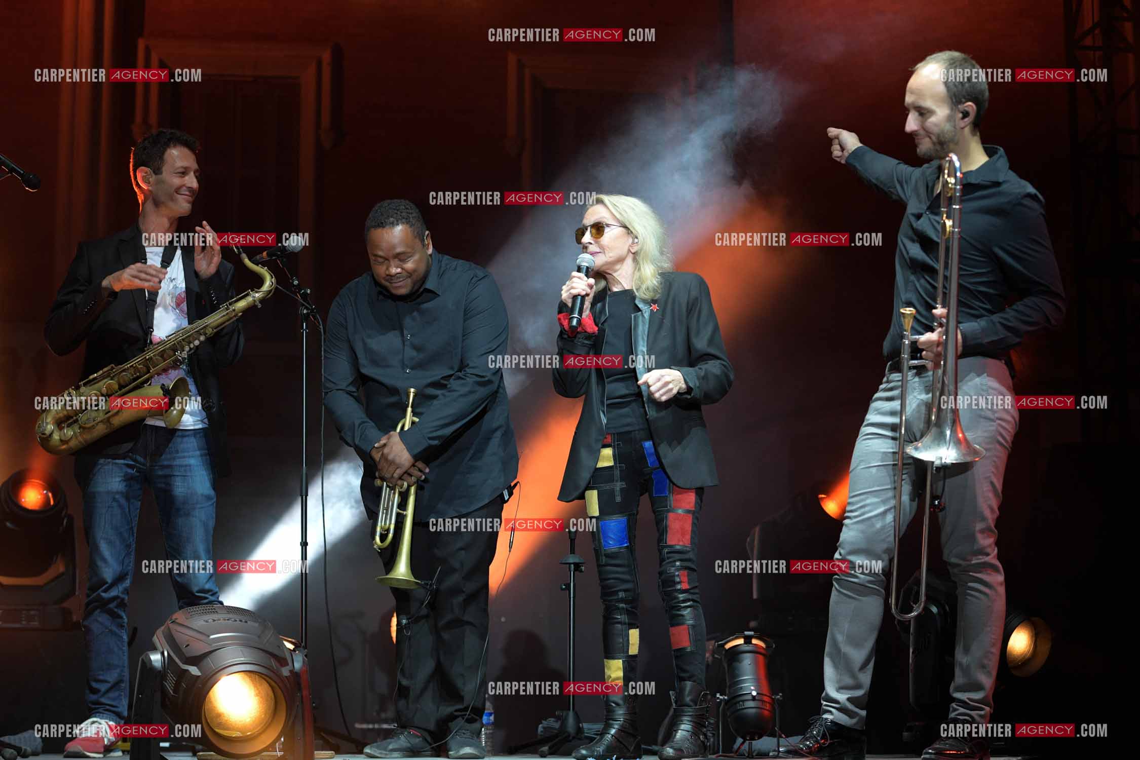 La chanteuse véronique Sanson en concert pour le festival du château de Solliès-Pont en 2021.   ( Exclusif )