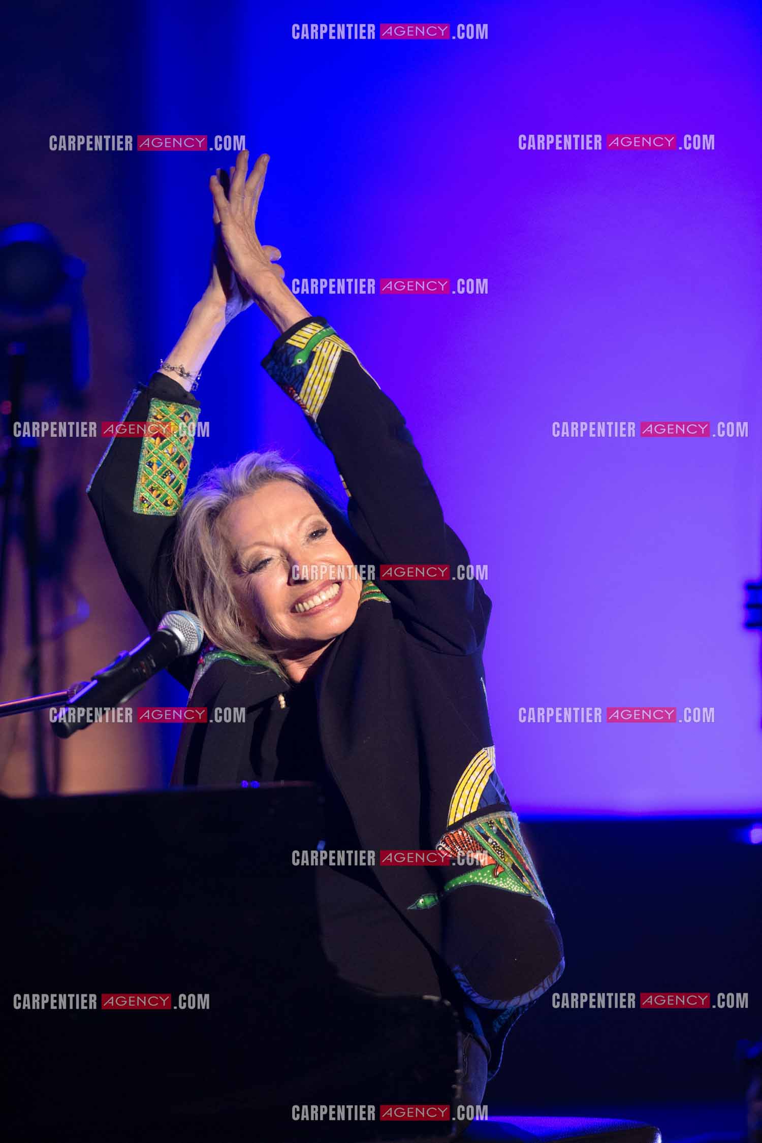 La chanteuse Véronique Sanson au festival de Ramatuelle pour sa dernière date de sa tournée d'été "Hasta Luego".    ( Exclusif )