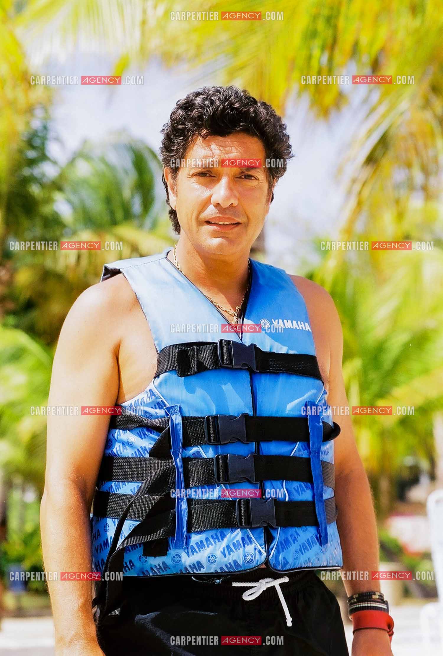 Le chanteur Frédéric François lors des escales de sa croisière aux Caraïbes en 2001.  ( Exclusif )