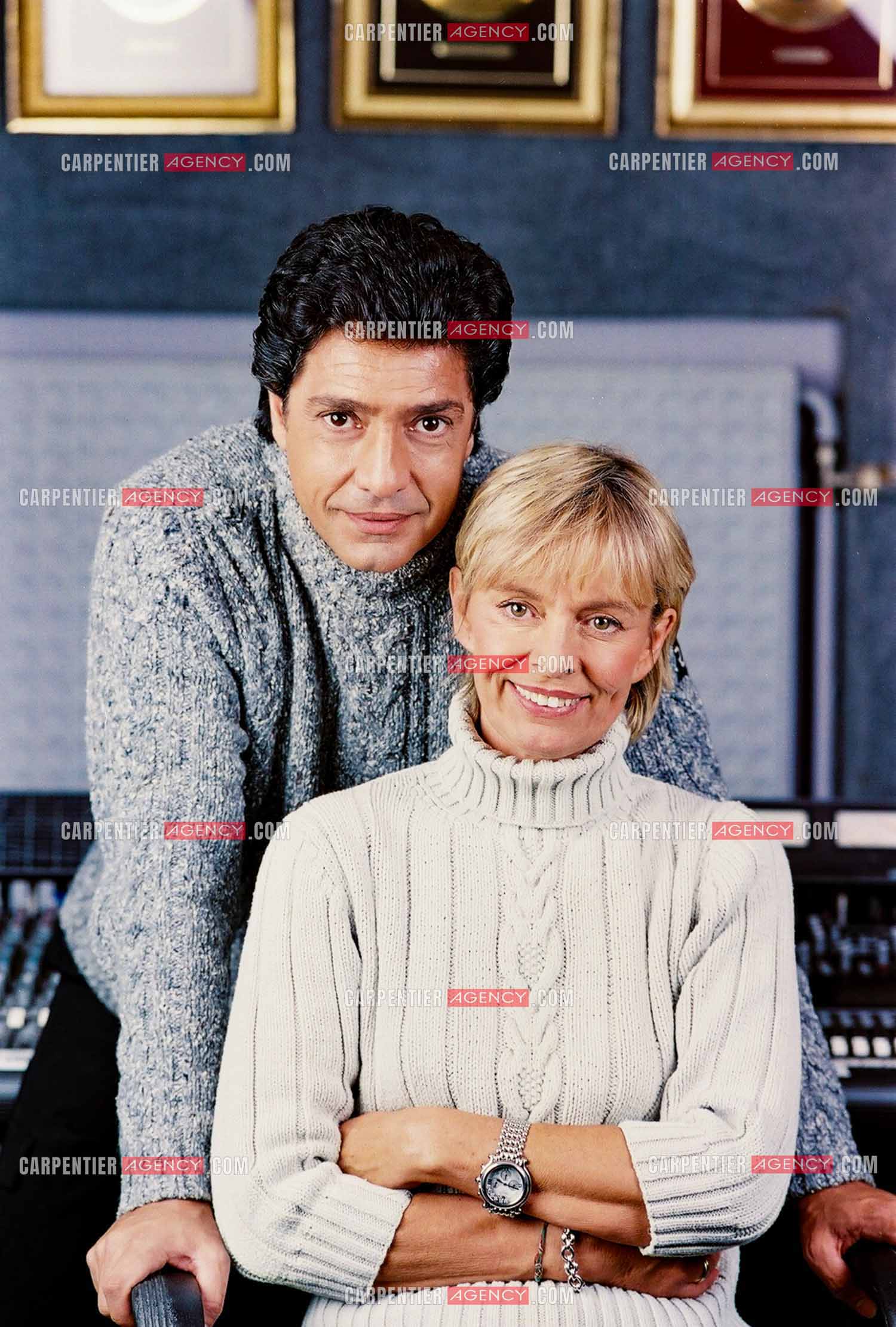 Le chanteur Frédéric François chez lui en Belgique. Frédéric et sa femme Monique.  ( Exclusif )