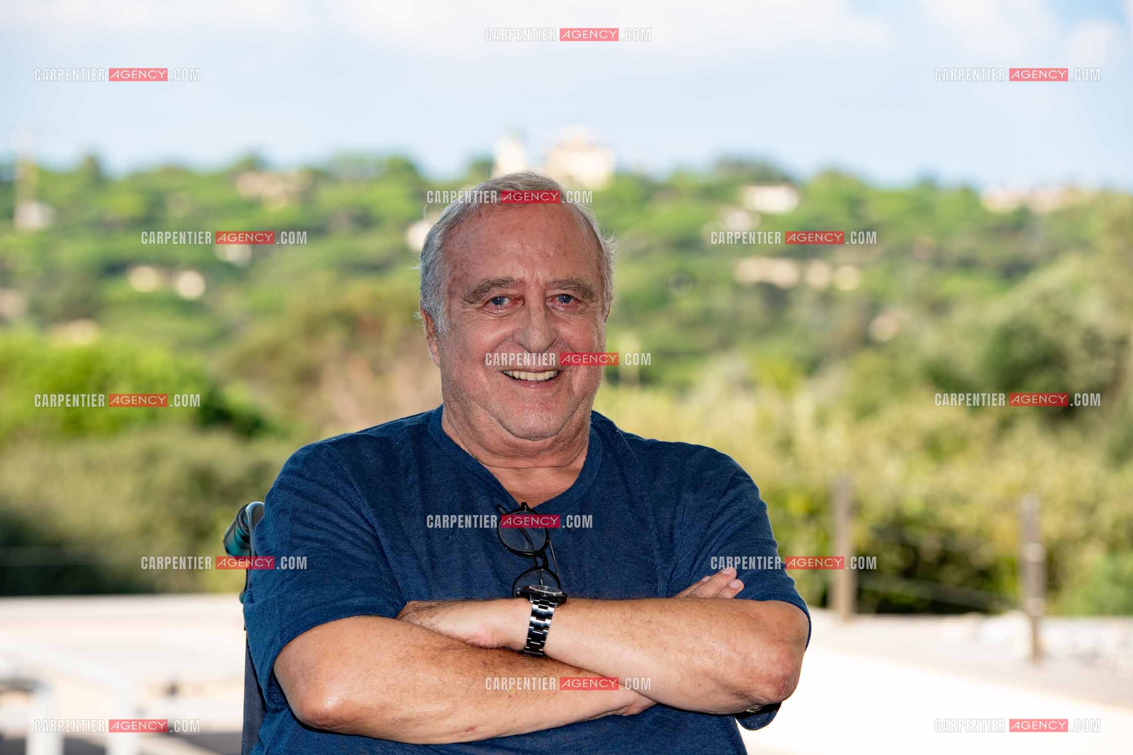 Le créateur de mode Daniel Hechter chez lui dans sa résidence de St Tropez en 2023.   ( Exclusif )