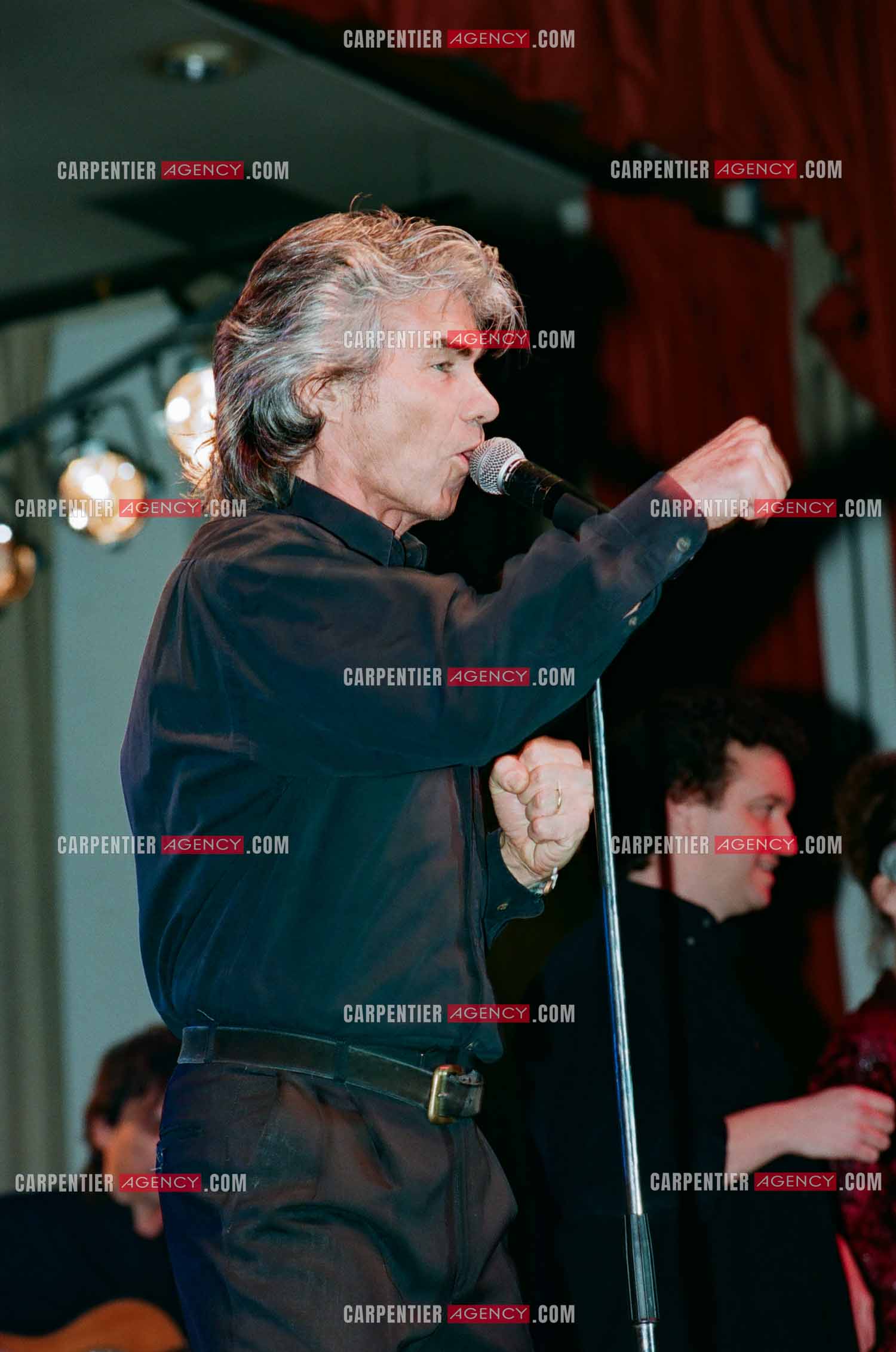 Festival de “La Rose D'Or d'Antibes“ en 1995. Le chanteur Daniel Guichard.  ( Exclusif )