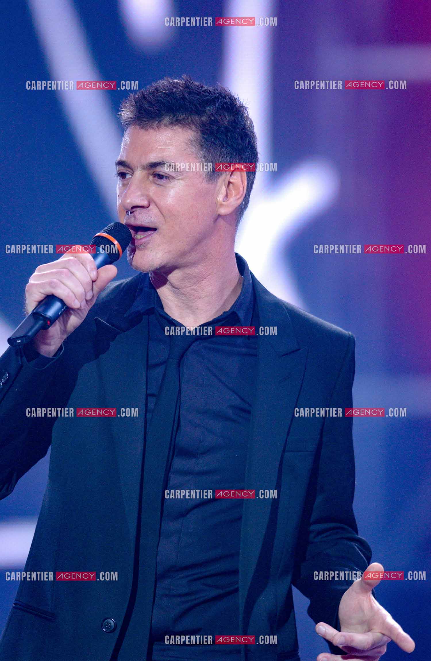 Le chanteur Etienne Daho en concert au Zénith de Paris.