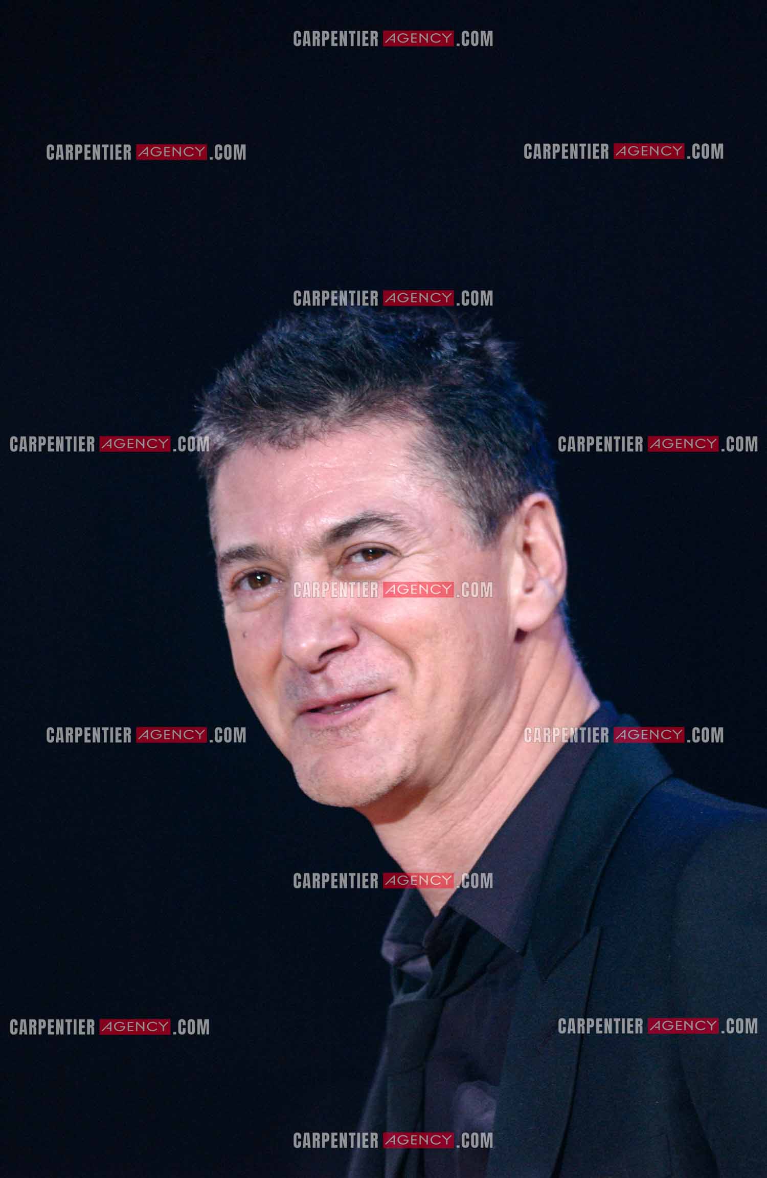 Le chanteur Etienne Daho en concert au Zénith de Paris.