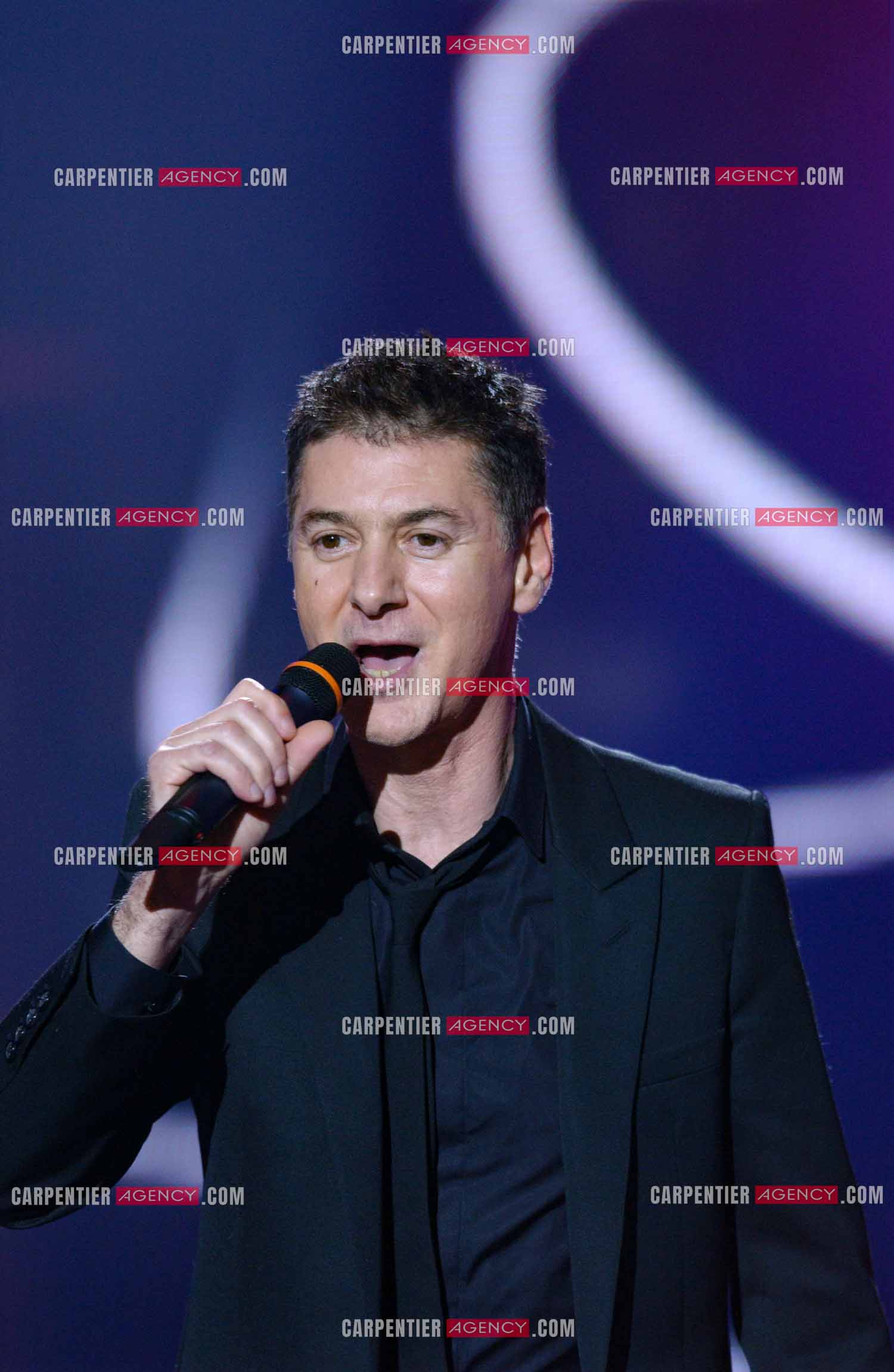 Le chanteur Etienne Daho en concert au Zénith de Paris.