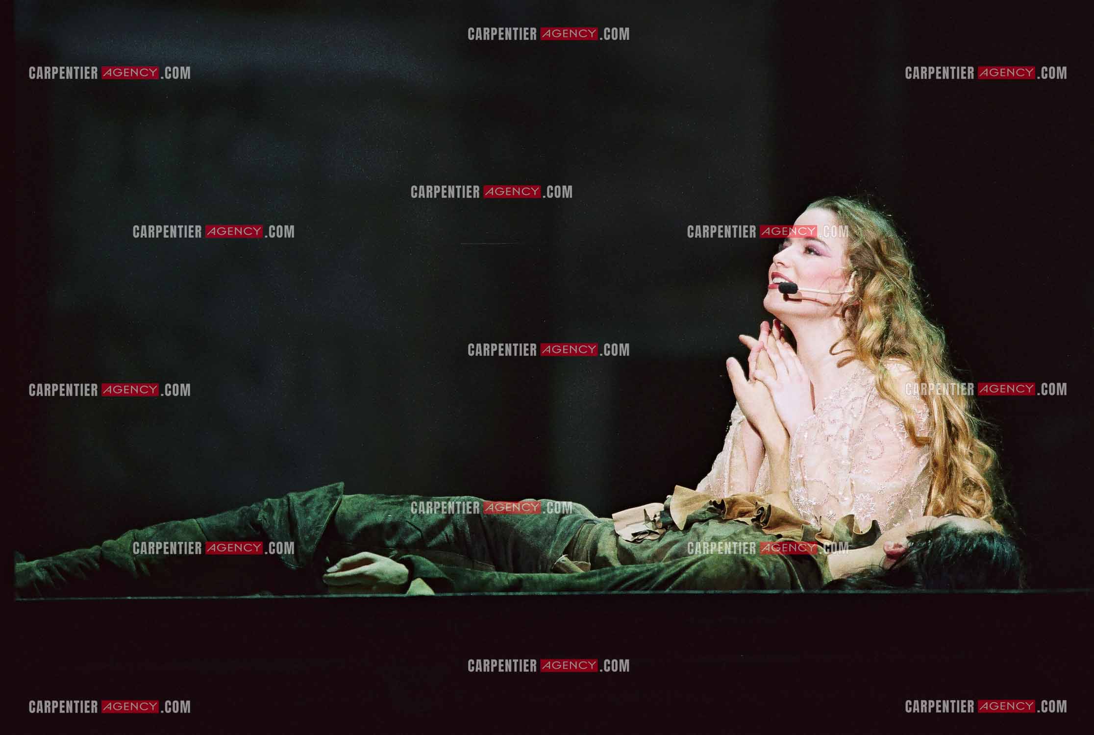 Photo R-JUL-2001-54228