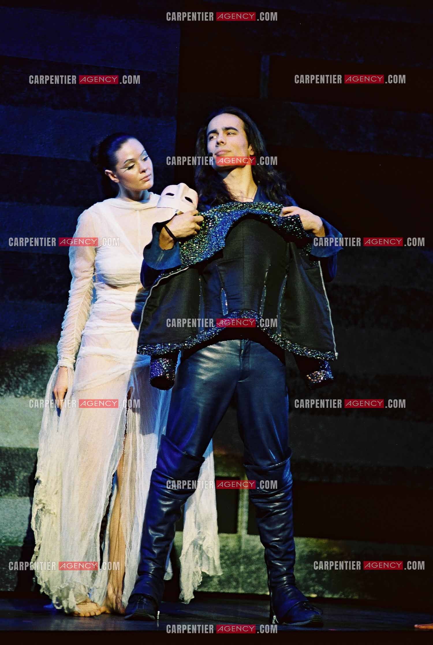 Photo R-JUL-2001-54055