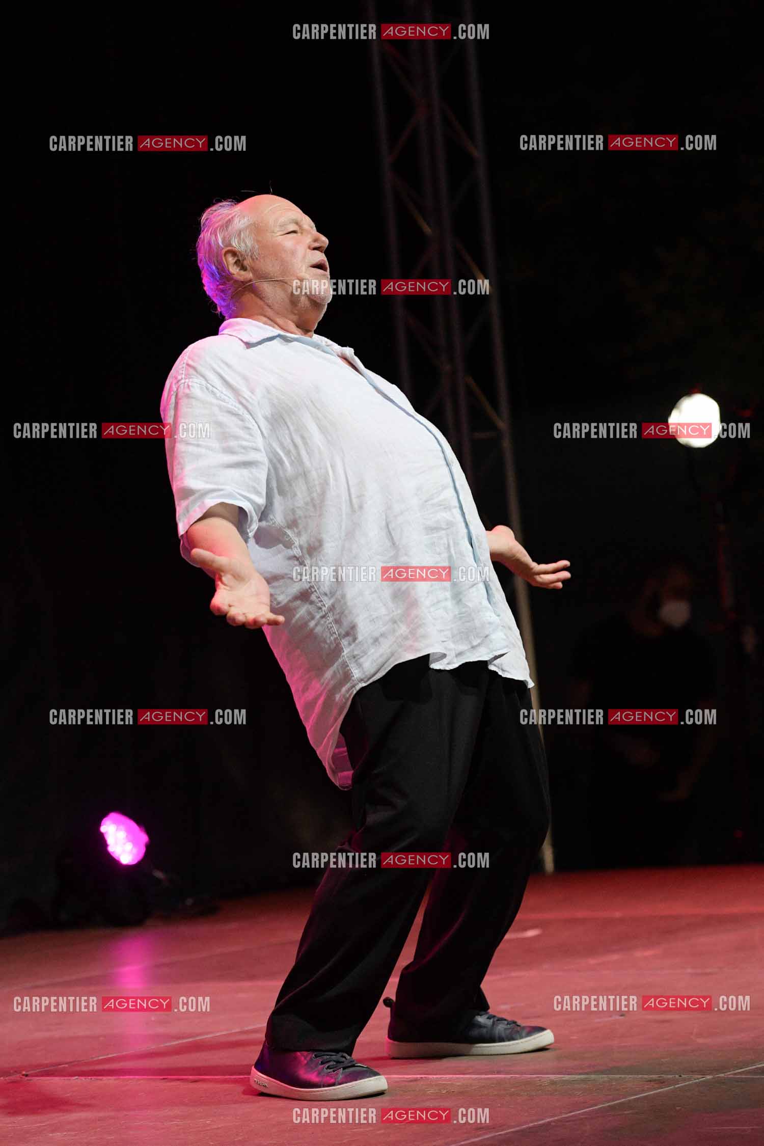 L'humoriste Marc Jolivet au parc Jourdan d'Aix en Provence. ( Exclusif )