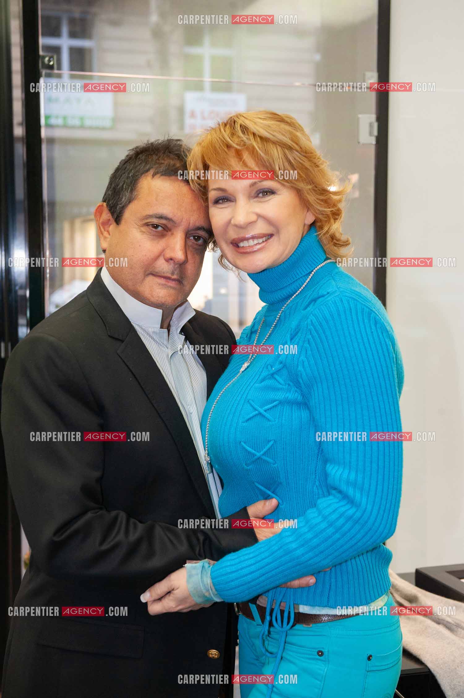 L'animatrice Marlène Mourreau chez le Maître joalier Edouard Nahum pour une sélection de bijoux.     ( Exclusif )