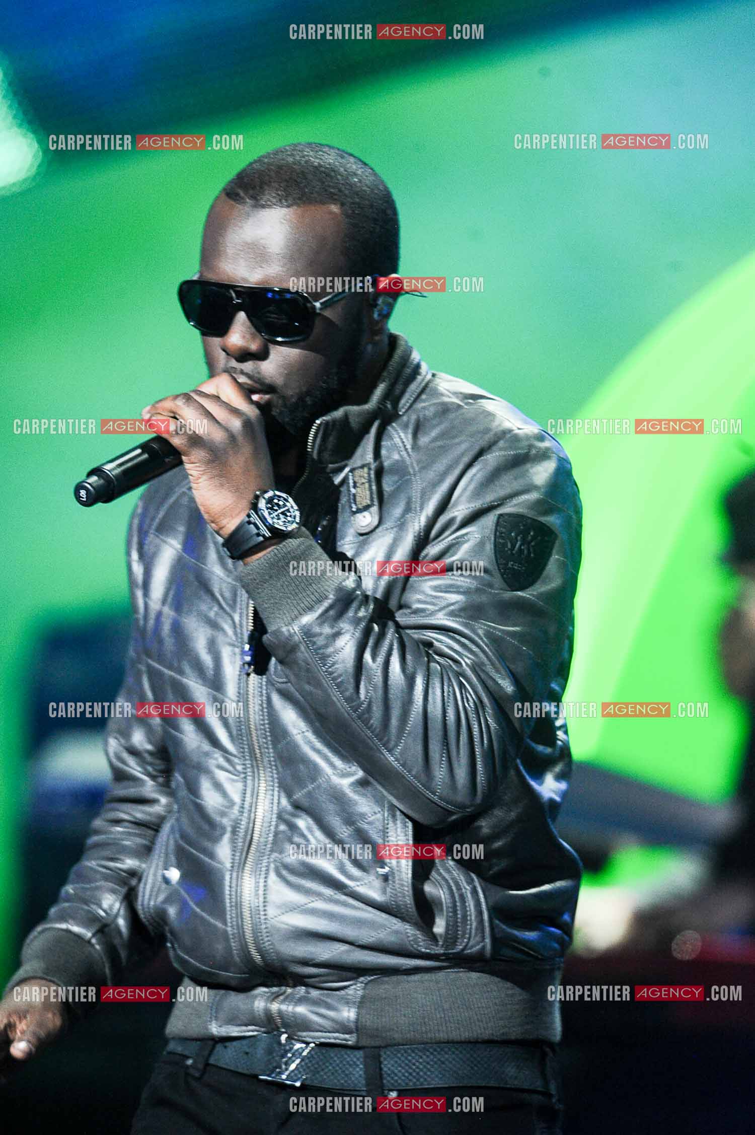 Le groupe SEXION D'ASSAUT avec son leader Maître Gim's aux Victoires de la musique en 2013 au Zénith de Paris.     ( Exclusif )