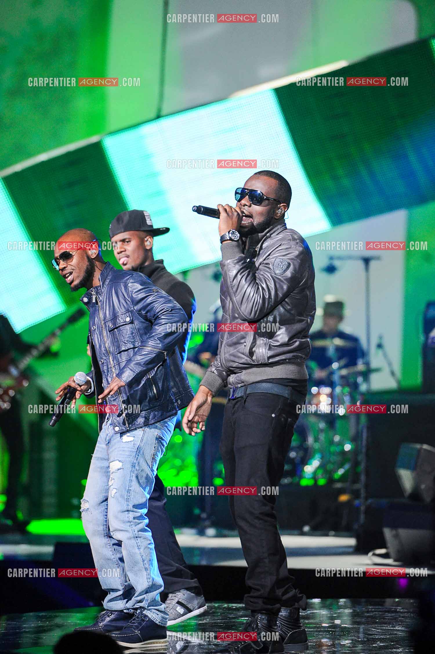 Le groupe SEXION D'ASSAUT avec son leader Maître Gim's aux Victoires de la musique en 2013 au Zénith de Paris.     ( Exclusif )