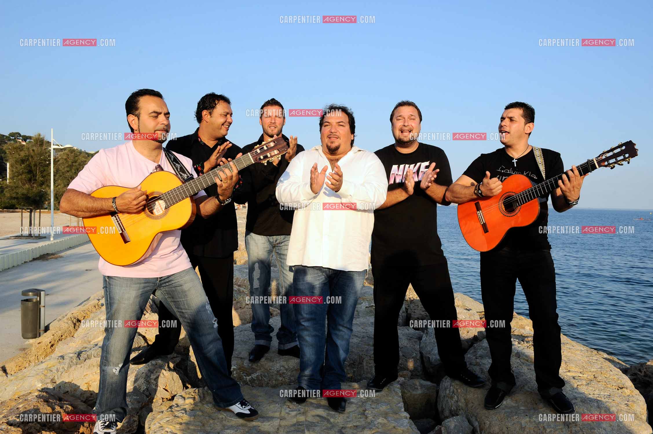 Le groupe de Gitans MAanolo  et les Gipsy à Toulon lors de leur tournée d'été.  ( Exclusif )