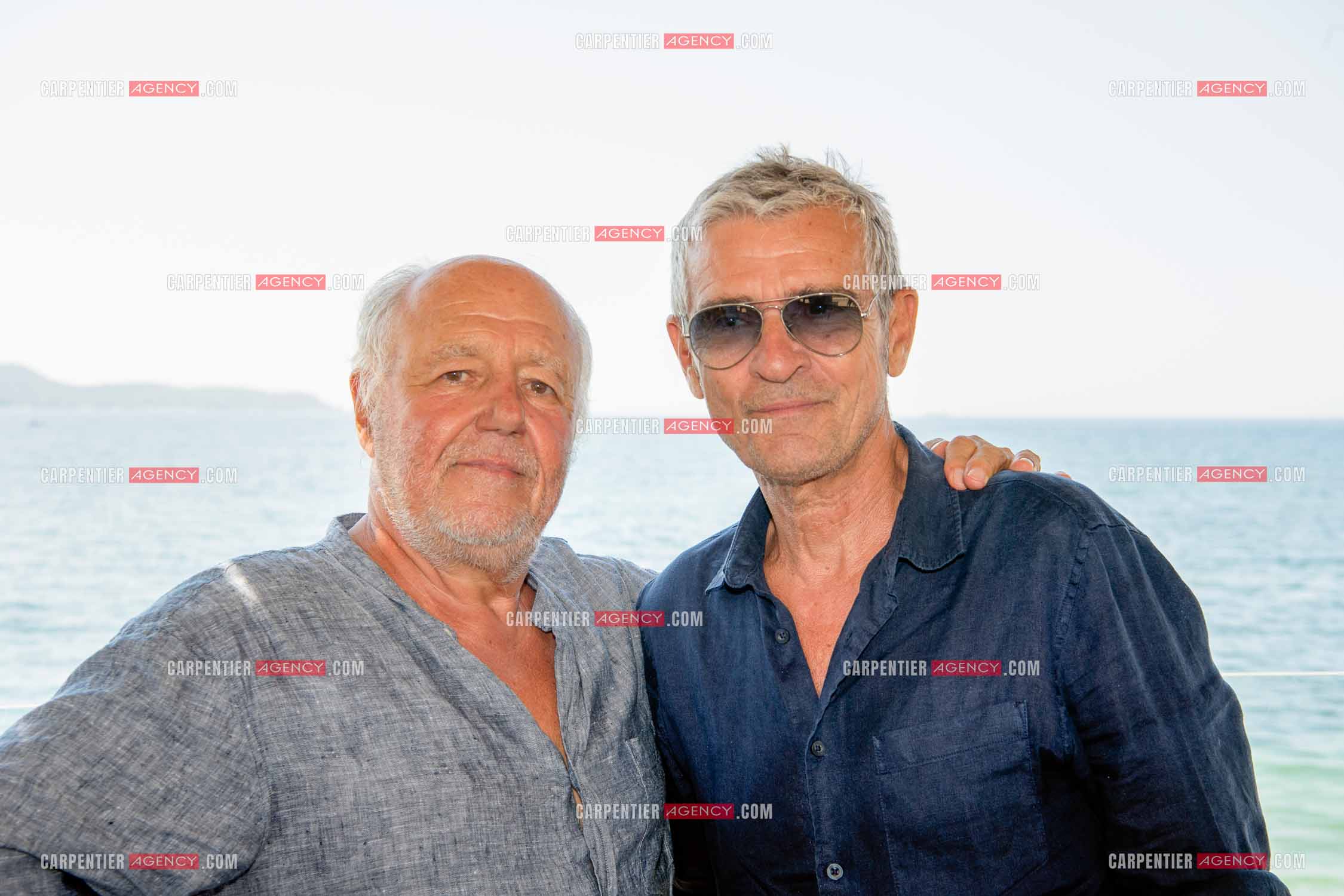 L'humoriste Marc Jolivet et son ami le journaliste Fabrice Drouelle.   ( Exclusif )