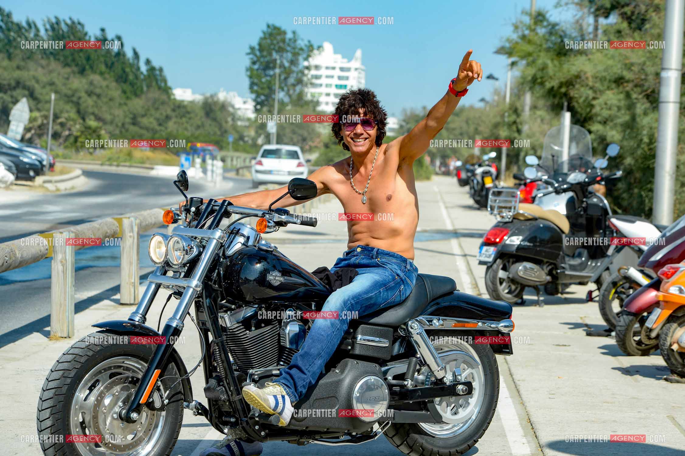 Le chanteur Jean-Luc Lahaye lors de ses vacances à Agde.       ( Exclusif )