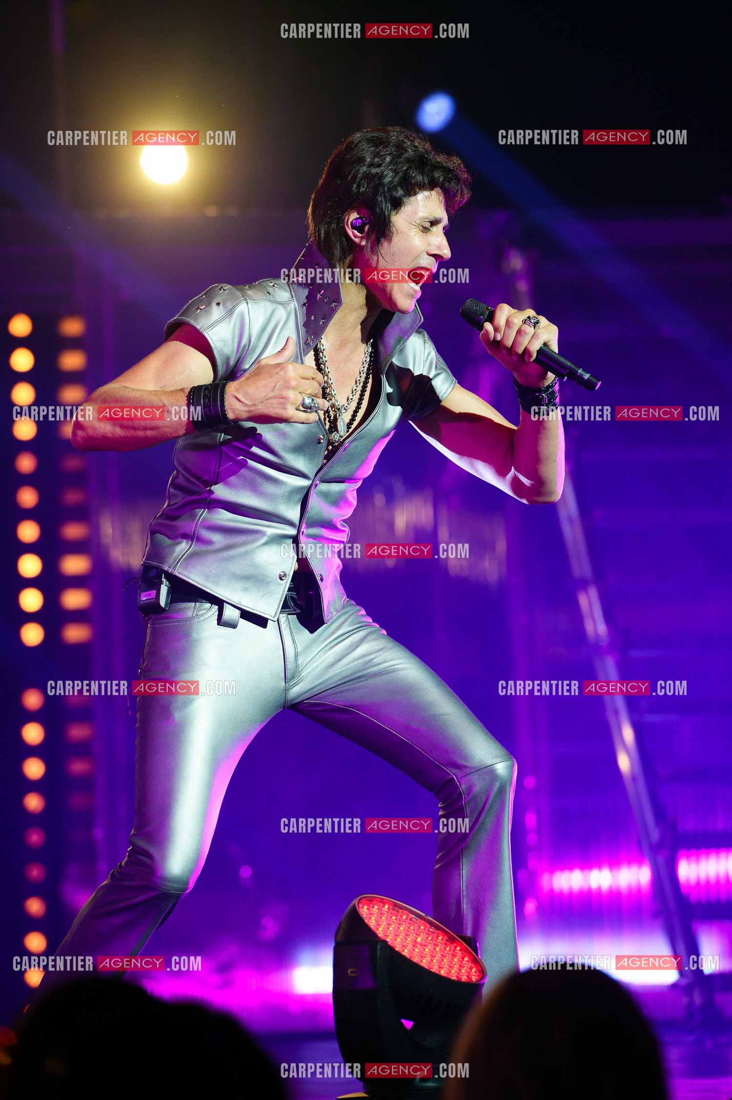 Le chanteur Jean-Luc Lahaye en concert. Artiste de la tournée STARS 80.        ( Exclusif )