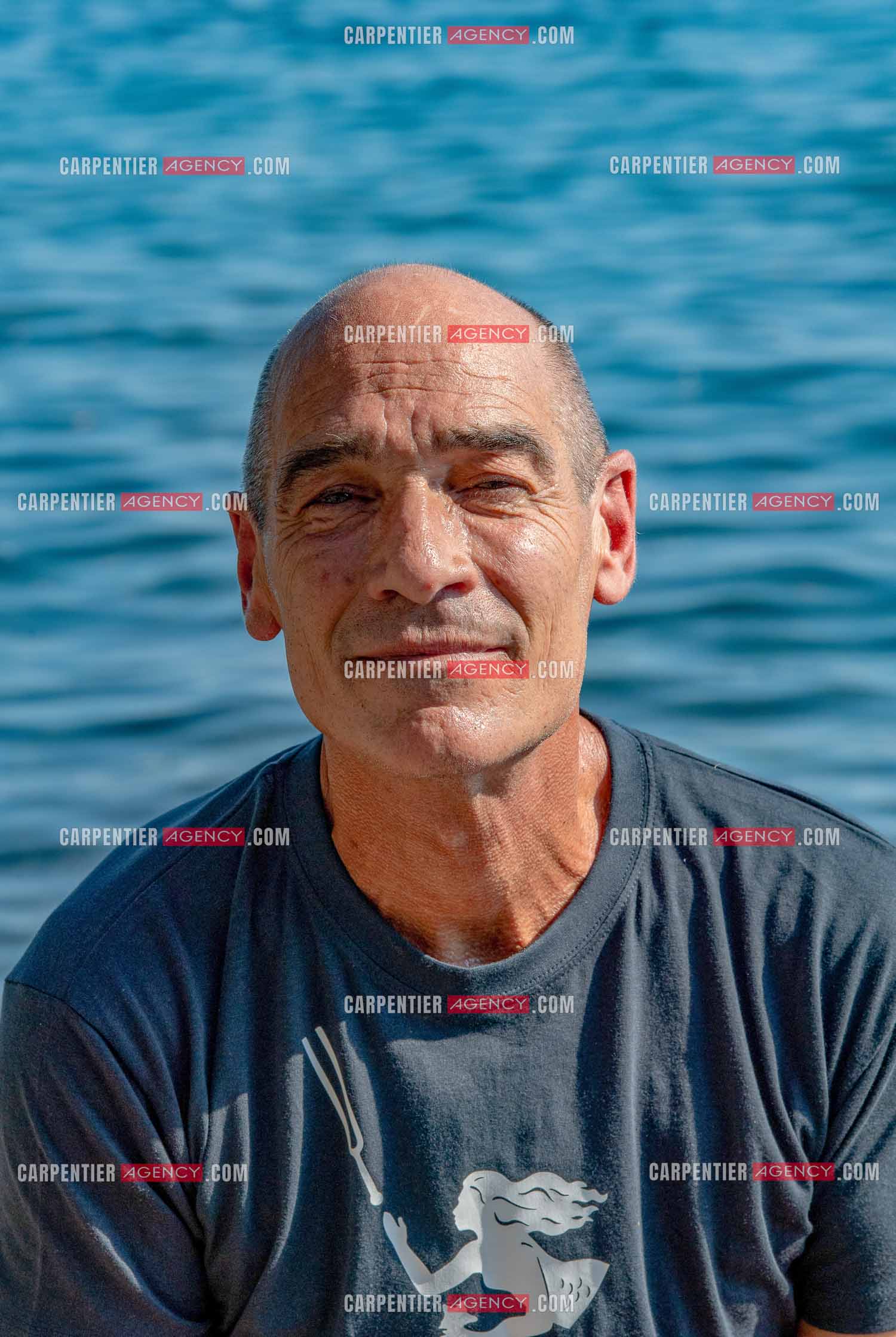 L'acteur Jean-Marc Barr ( Le grand Bleu ) sur la plage de Pipapy à Toulon dans le Var pour un concert subaquatique “ 20 000 sons sous la mer “ ( Sea of sound ).   ( Exclusif )