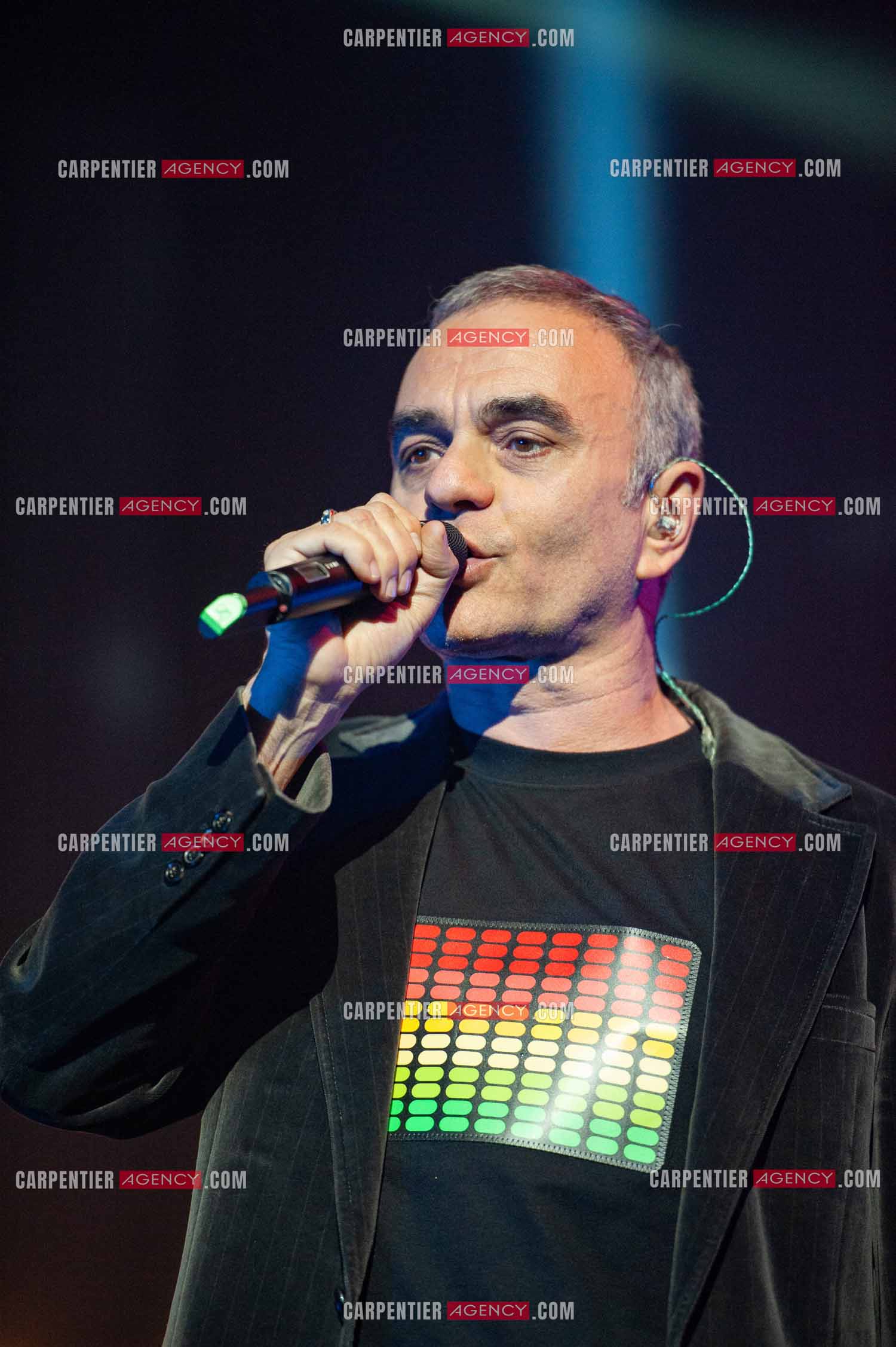 Le chanteur Jean-Pierre Mader connu pour ses tubes “ Disparue et Macumba “ dans la tournée RFM LOVE 80 au Zénith de Paris en 2010.      ( Exclusif )