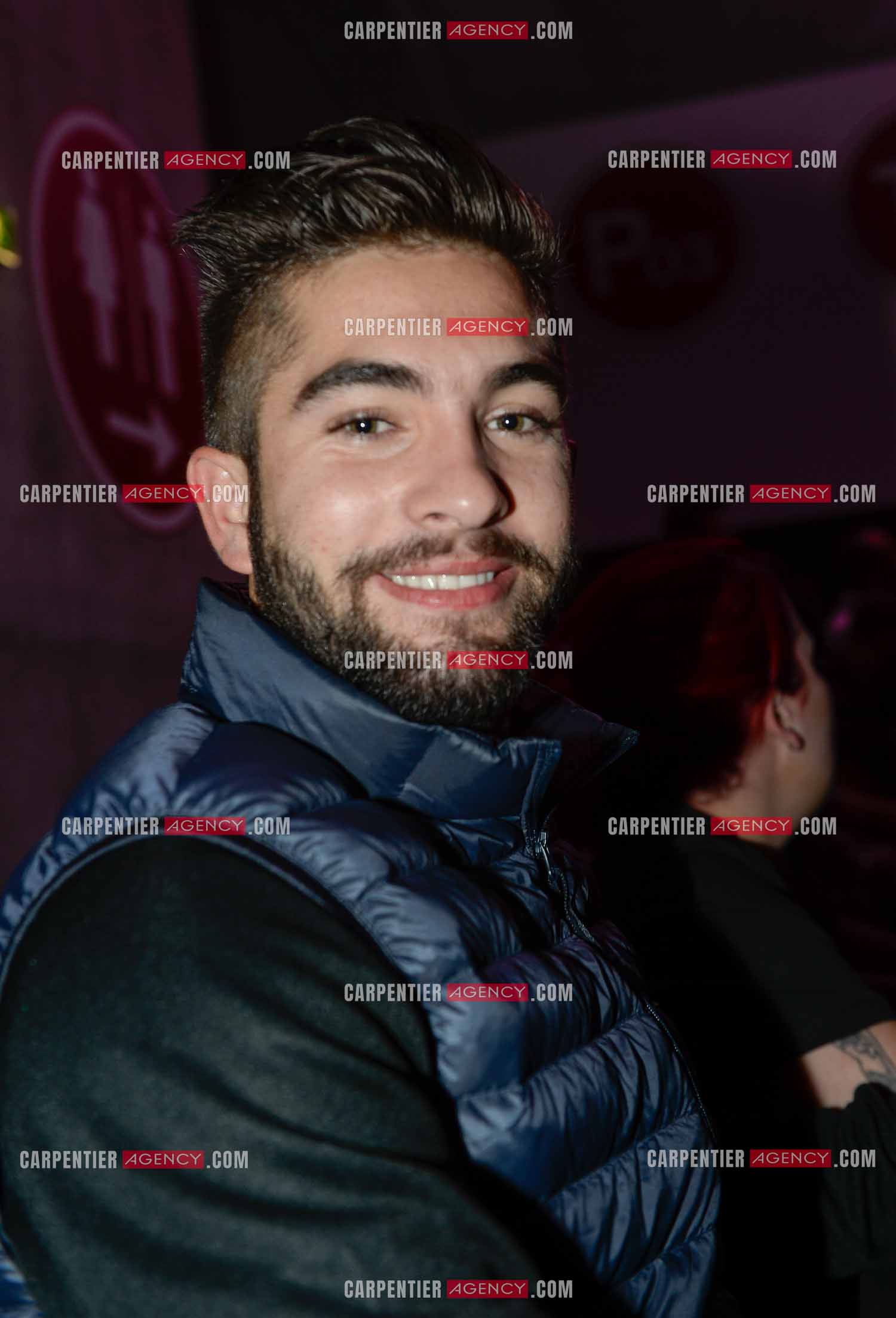 Le chanteur KENDJI GIRAC en concert au Zénith de Amiens.