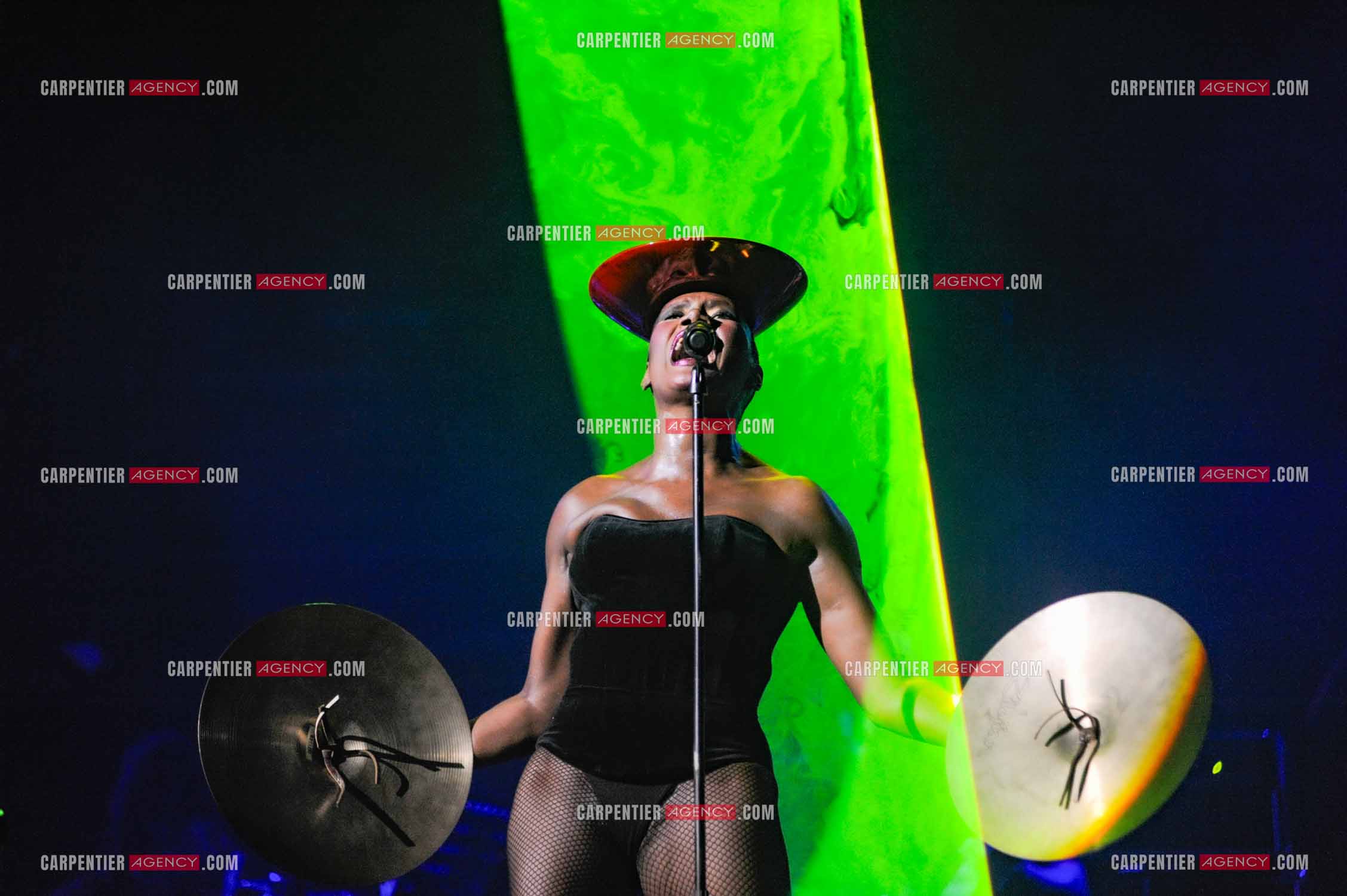 La chanteuse Grace Jones en concert au Grand Rex à Paris le 23 mars 2009.  ( Exclusif )
