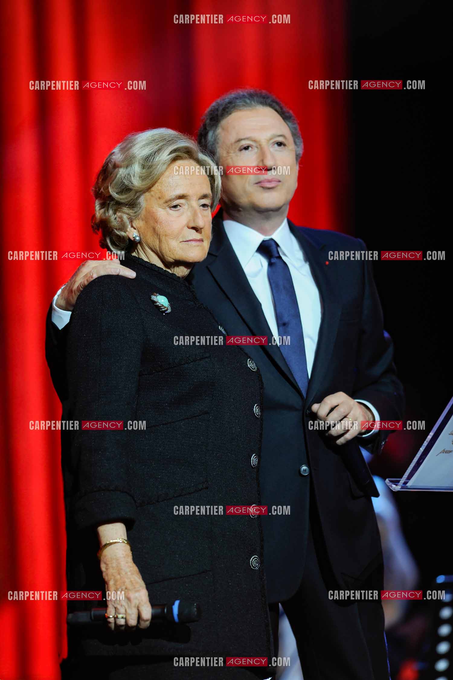 La première dame Bernadette Chirac invitée d'honneur de l'émission spéciale sur Edith Piaf “Pour + de Vie“ présentée par Michel Drucker