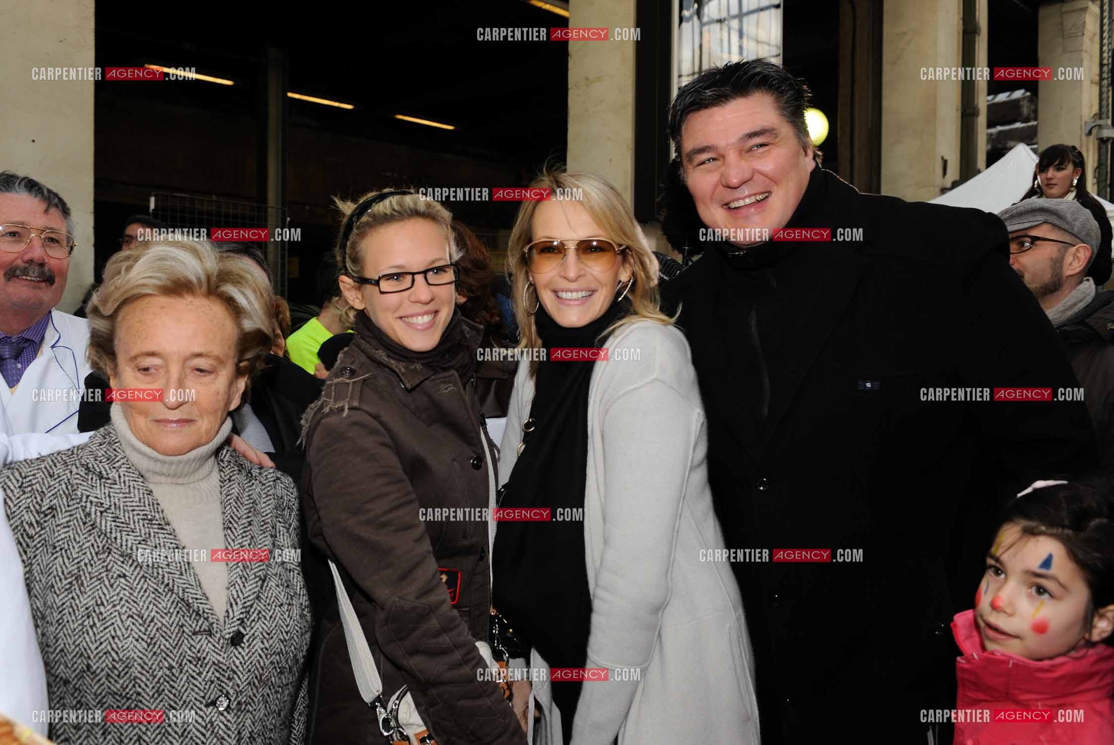 Présentation de l'opération “ PIÈCES JAUNES “ à la gare de Lyon en présence de la première dame Bernadette Chirac, Estelle Lefébure, la chanteuse Lorie Pester et le judoka David Douillet.   ( Exclusif )