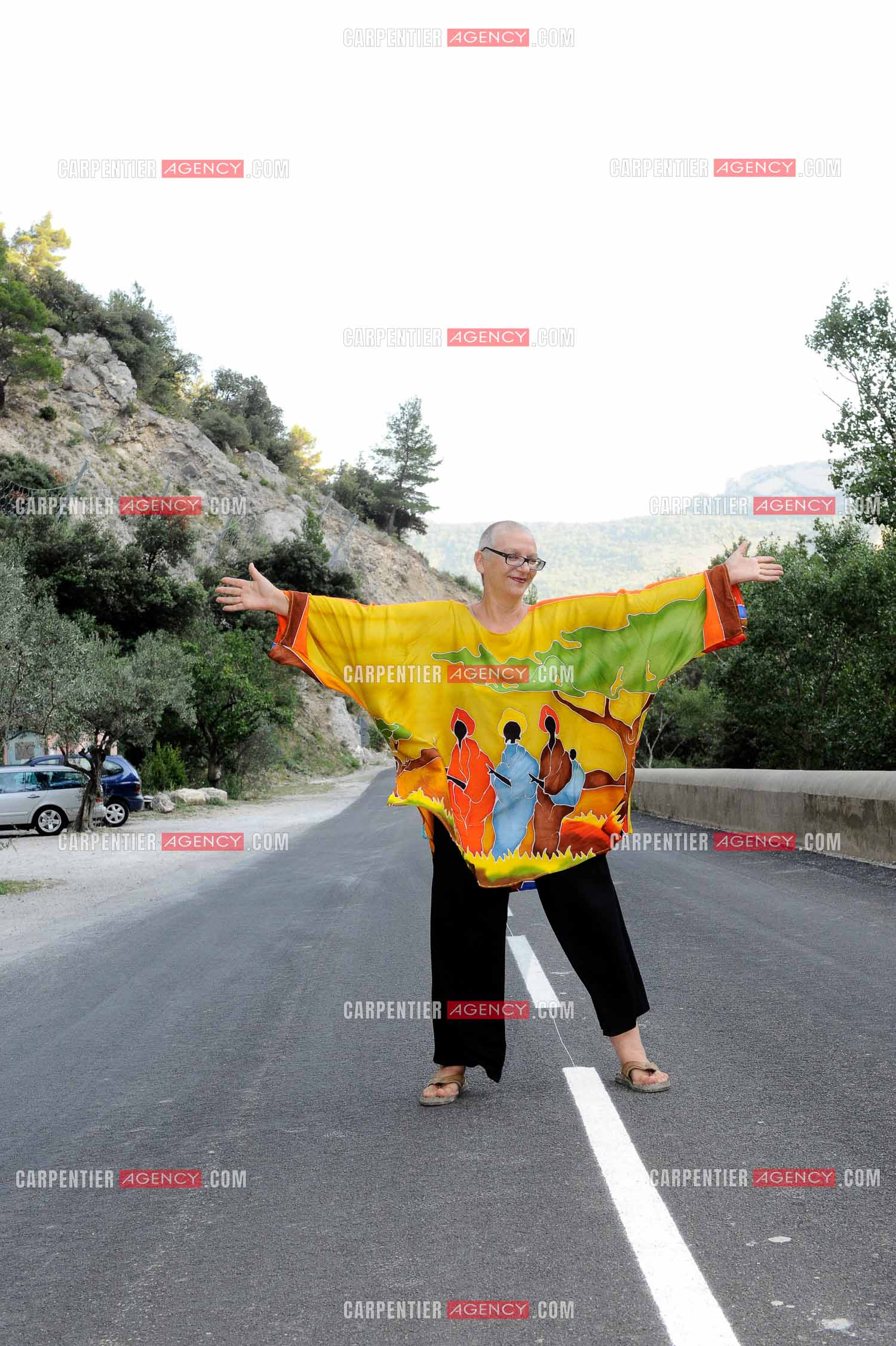 La chanteuse Claudie Fritsch-Mentrop dit Desireless chez elle dans le Luberon. ( Exclusif )