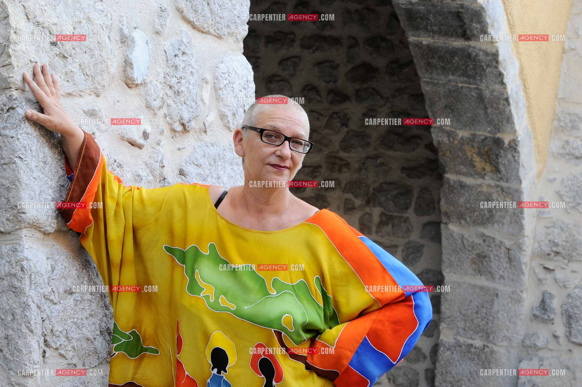 La chanteuse Claudie Fritsch-Mentrop dit Desireless chez elle dans le Luberon. ( Exclusif )