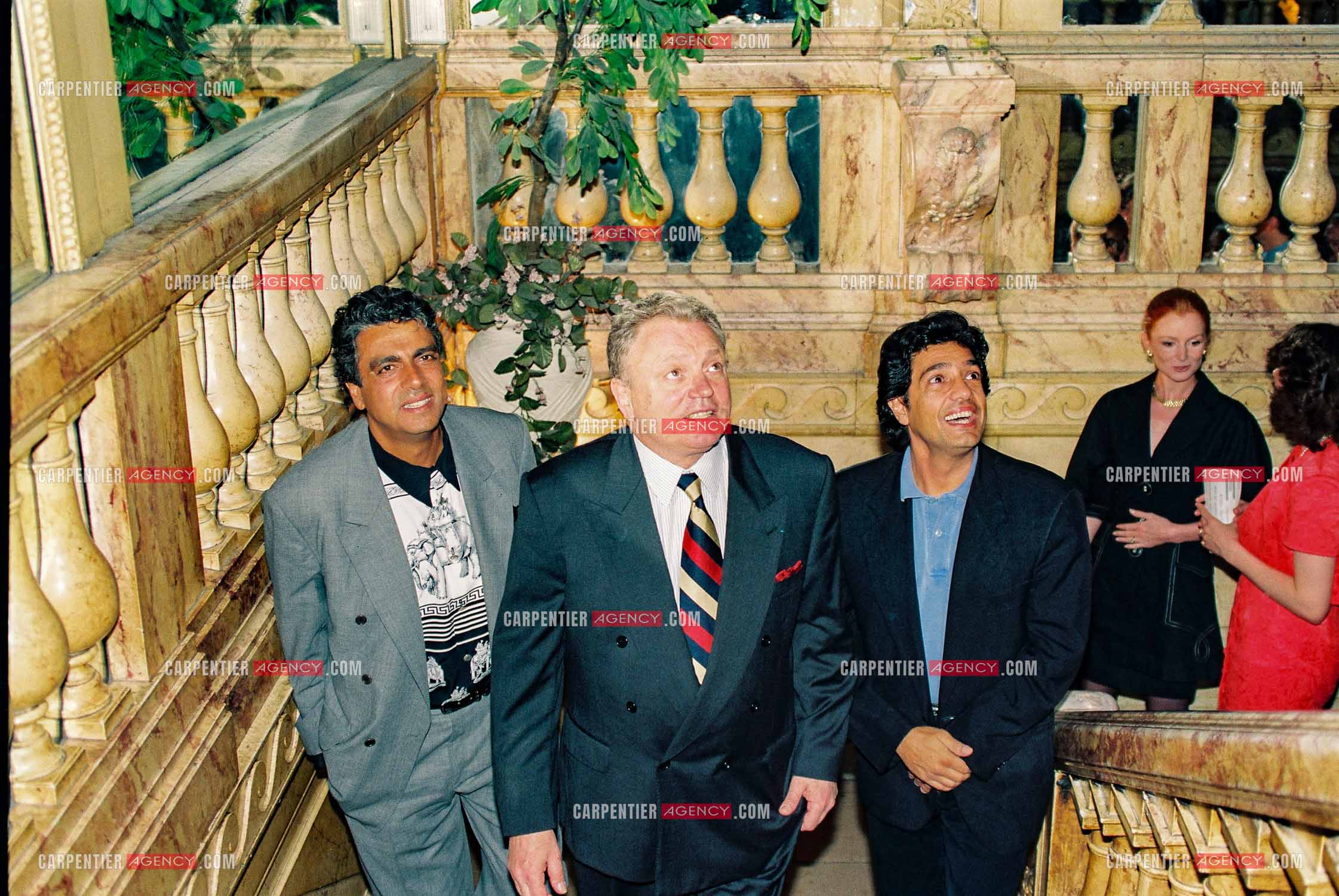 Jacques Martin rentre au musée Grévin à Paris accompagné de sa femme Céline. Enrico Macias et Frédéric François.    ( Exclusif )