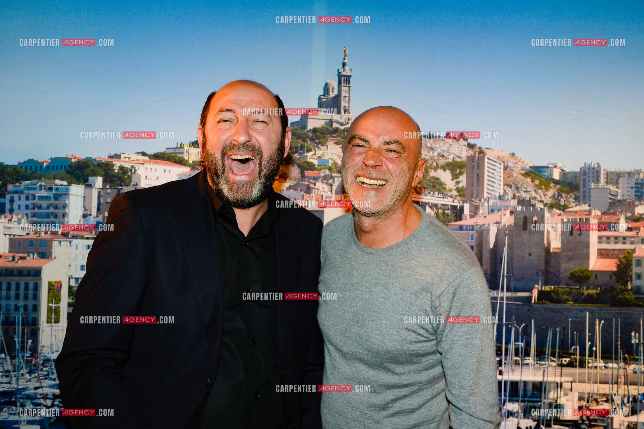 Les acteurs et humoristes Kad Mérad et Patrick Bosso devant la Cathédrale De La Bonne Mère a Marseille.   ( Exclusif )