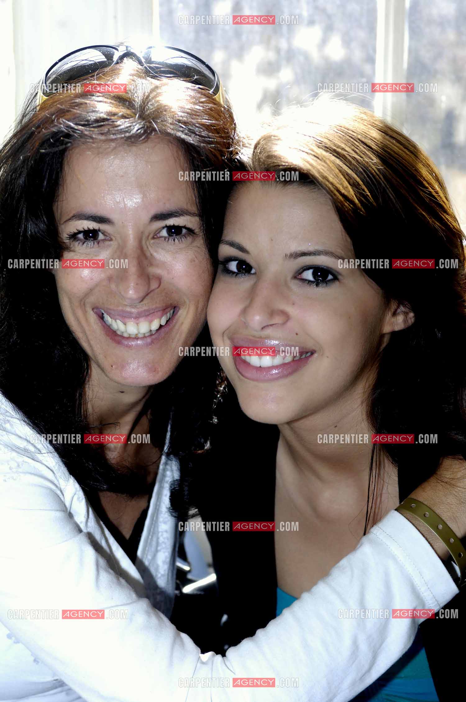 La chanteuse Marilou Bourdon et sa maman.    ( Exclusif )