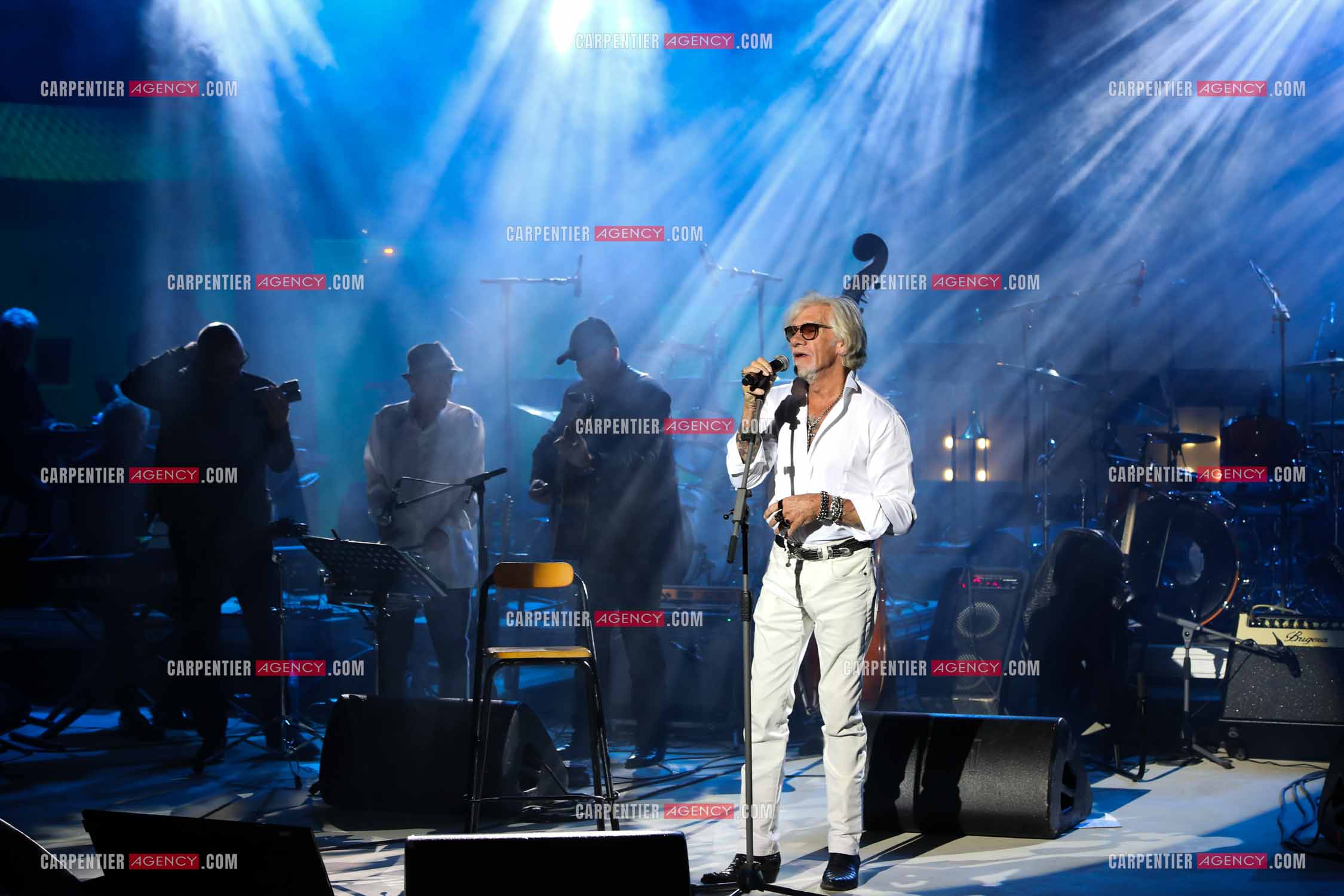 Concert hommage a Johnny Hallyday avec ses anciens musiciens au théâtre de verdure a Ramatuelle en 2018. Le chanteur Pierre Billon.  ( Exclusif )