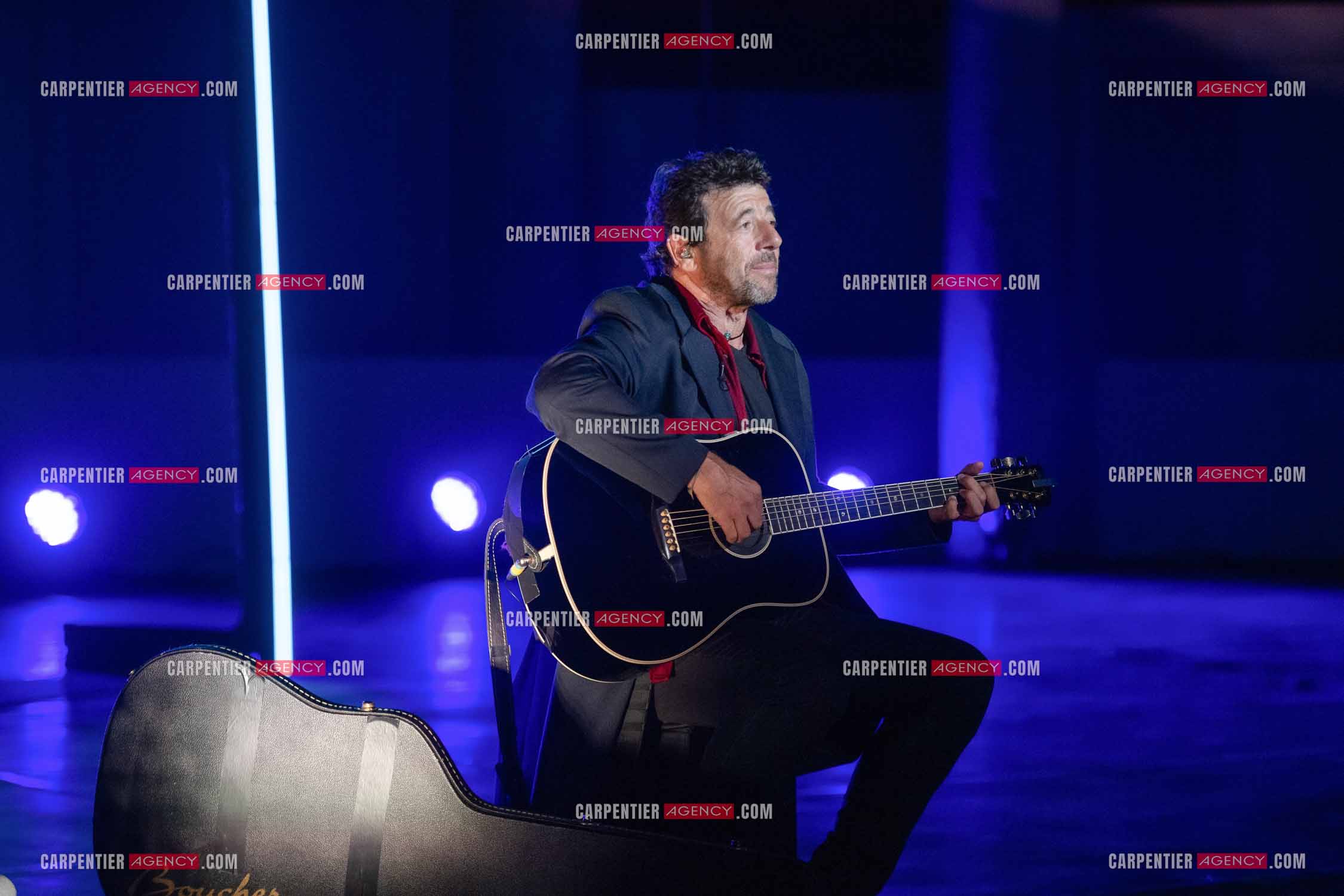 Le chanteur Patrick Bruel lors de son concert en acoustique au Théâtre de Verdure de Ramatuelle pour l'ouverture du festival 2022.     ( Exclusif )