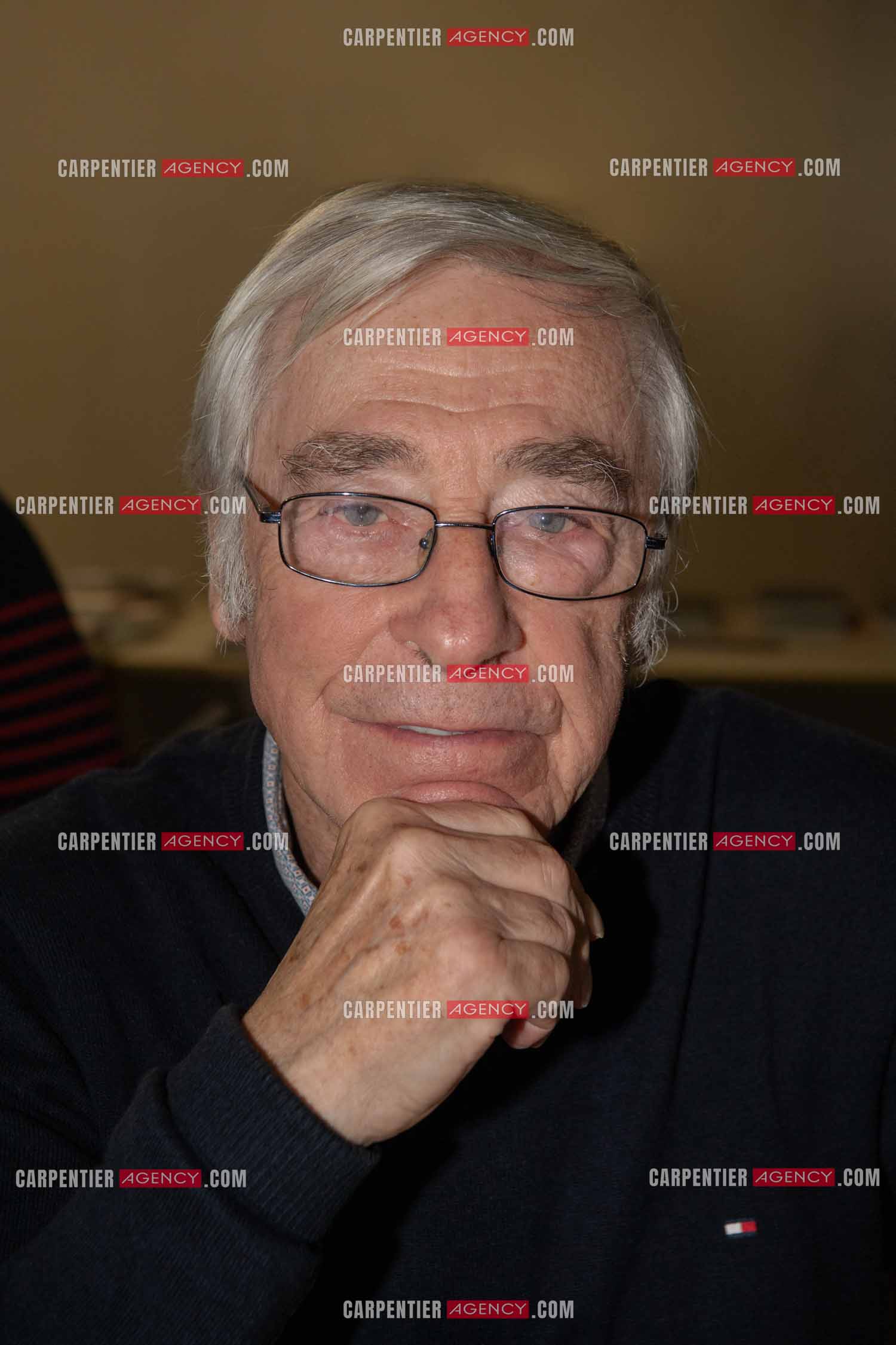 L'auteur Philippe Lemaire présente son roman “ CHARLESTON BLUES “ aux éditions Terres d'Écriture de Borée.      ( Exclusif )