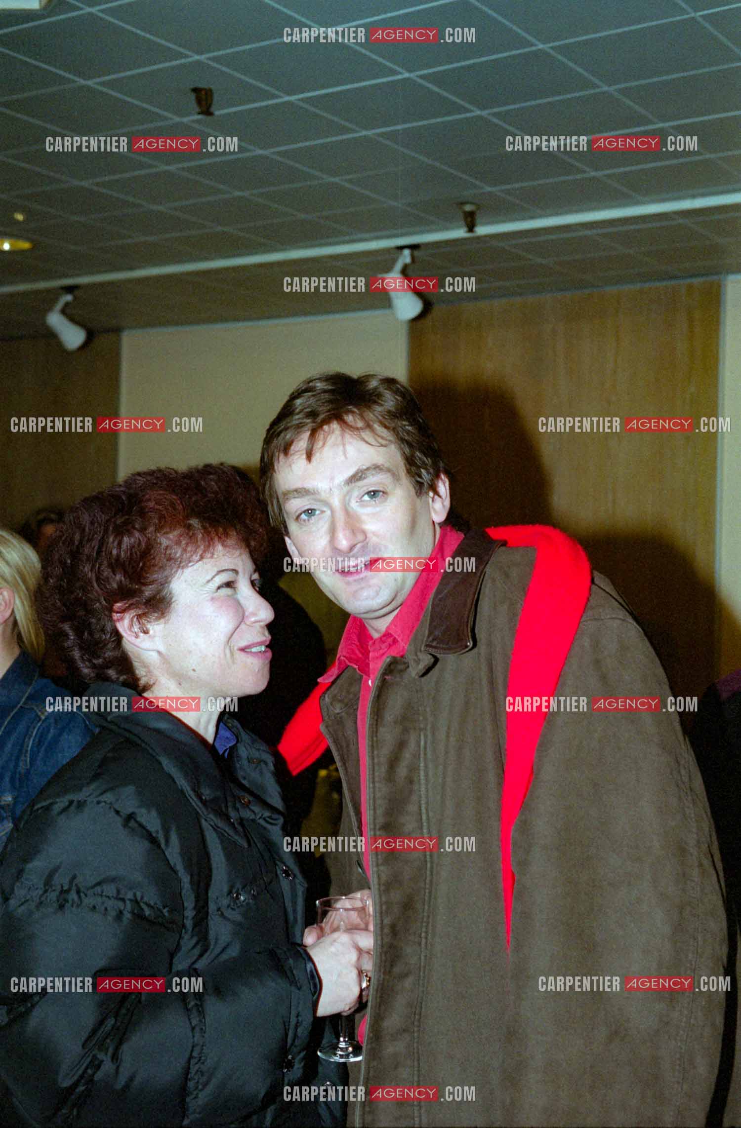 Générale de la deuxième version de la comédie musicale “ Notre Dame de Paris “ au Palais des Congrès de Paris en 2000. Véronique Colucci et son ami Pierre Palmade.     ( Exclusif )