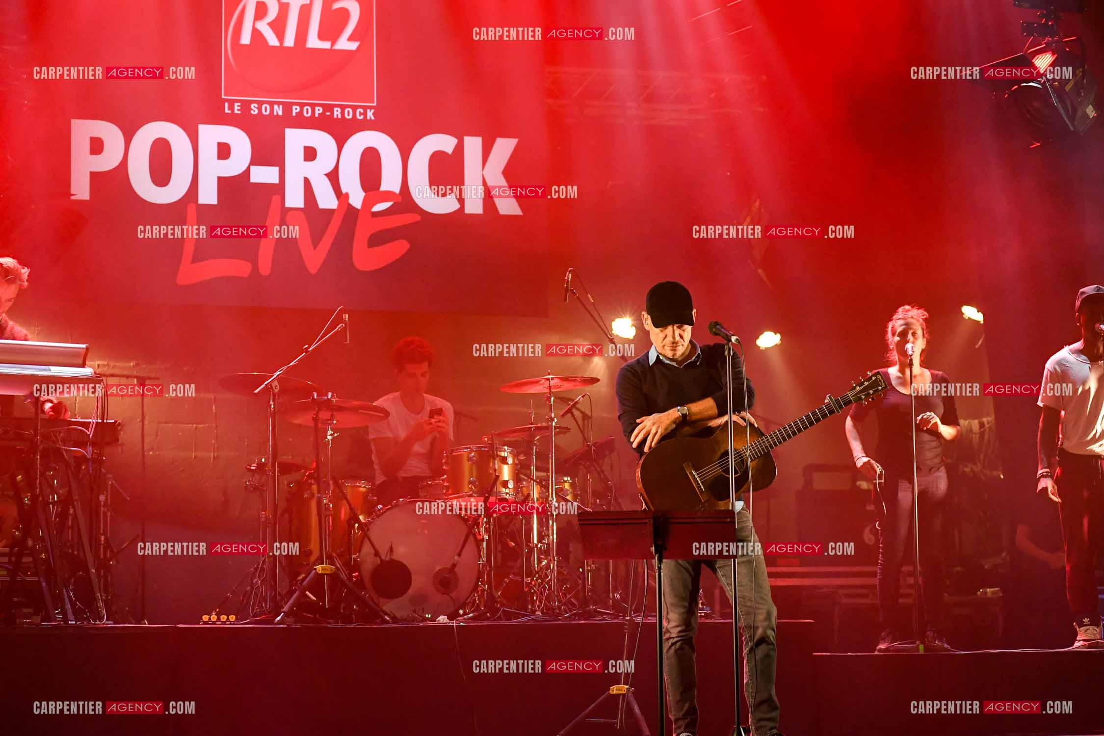 Concert au TRIANON “ POP-ROCK LIVE “ organisé par RTL2 le 05 Octobre 2018 à Paris. Le chanteur Gaëtan Roussel lors des répétitions.   ( Exclusif )