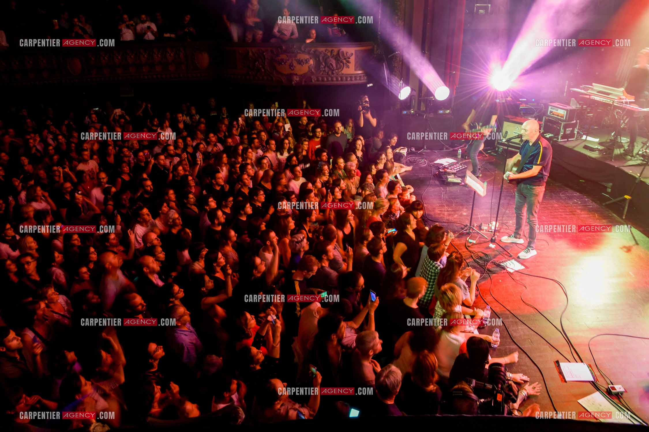 Concert au TRIANON “ POP-ROCK LIVE “ organisé par RTL2 le 05 Octobre 2018 à Paris. Le chanteur Gaëtan Roussel.                 ( Exclusif )